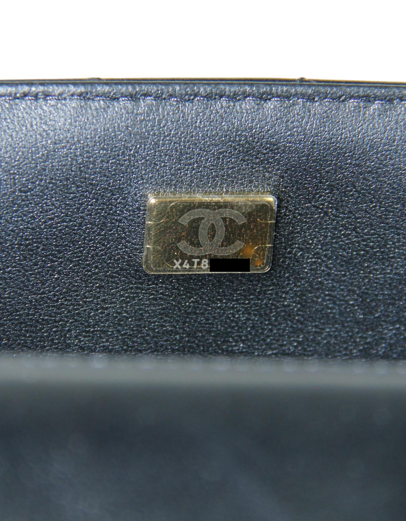 Chanel, borsa a tracolla rettangolare mini con patta in pelle di agnello nera in vendita 3