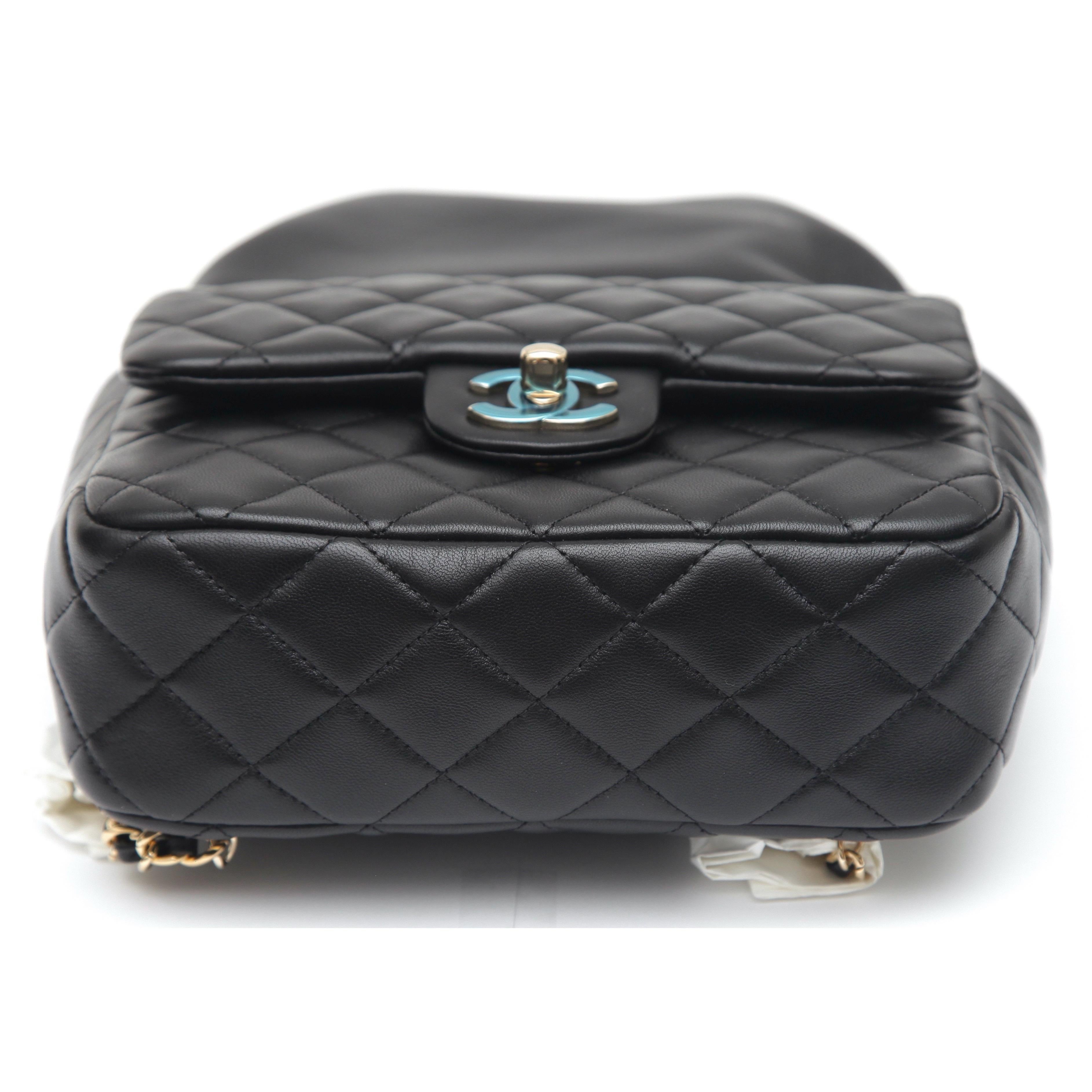 CHANEL Schwarzes Lammfell Leder Rucksack Tasche Tote Gold HW Seoul 2016 BNIB im Zustand „Neu“ im Angebot in Hollywood, FL