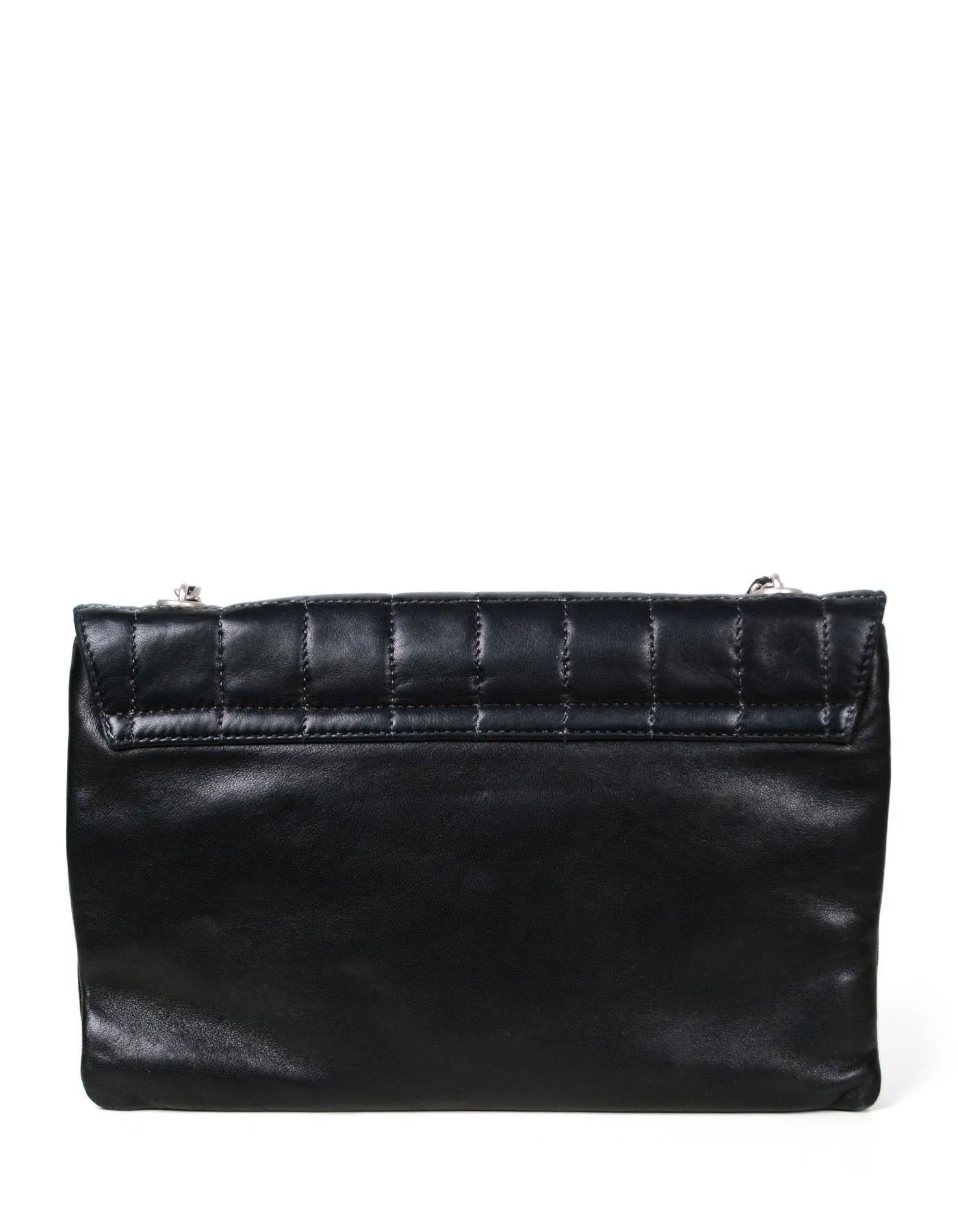 Chanel Black Lambskin Leather Square Quilted 2.55 Reissue Flap Bag In Excellent Condition In New York, NY