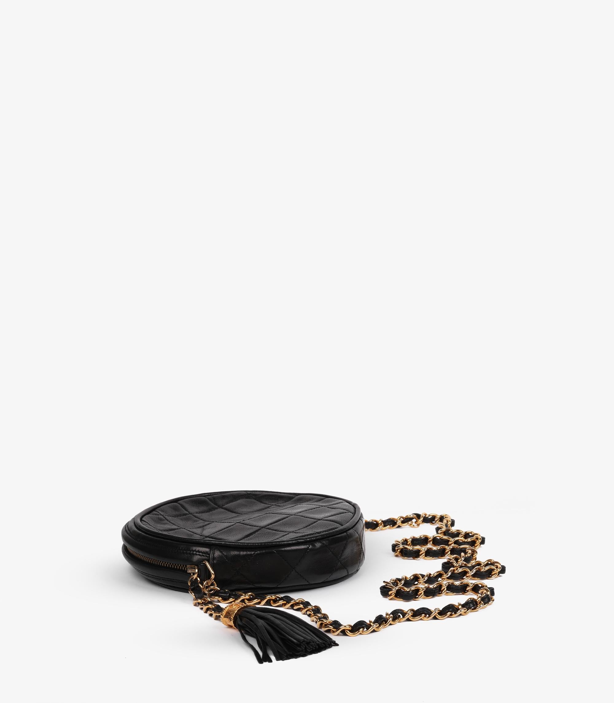 Chanel Piel de cordero negra Vintage Mini Bolso redondo con flecos Timeless en Excelente estado para la venta en Bishop's Stortford, Hertfordshire