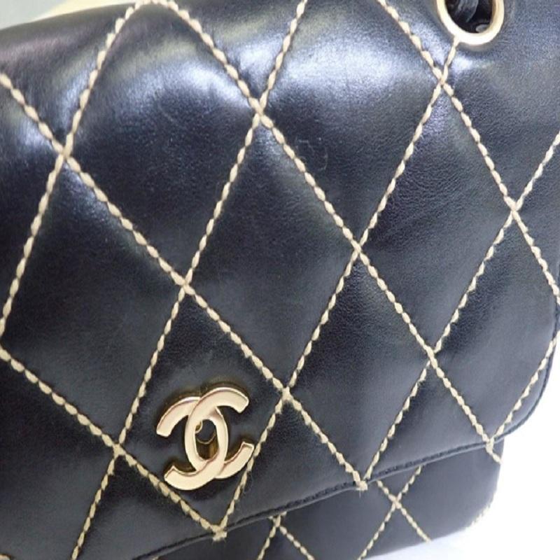 Chanel Black Lambskin Leather Wild Stitch CC Single Flap Shoulder Bag In Good Condition In Irvine, CA