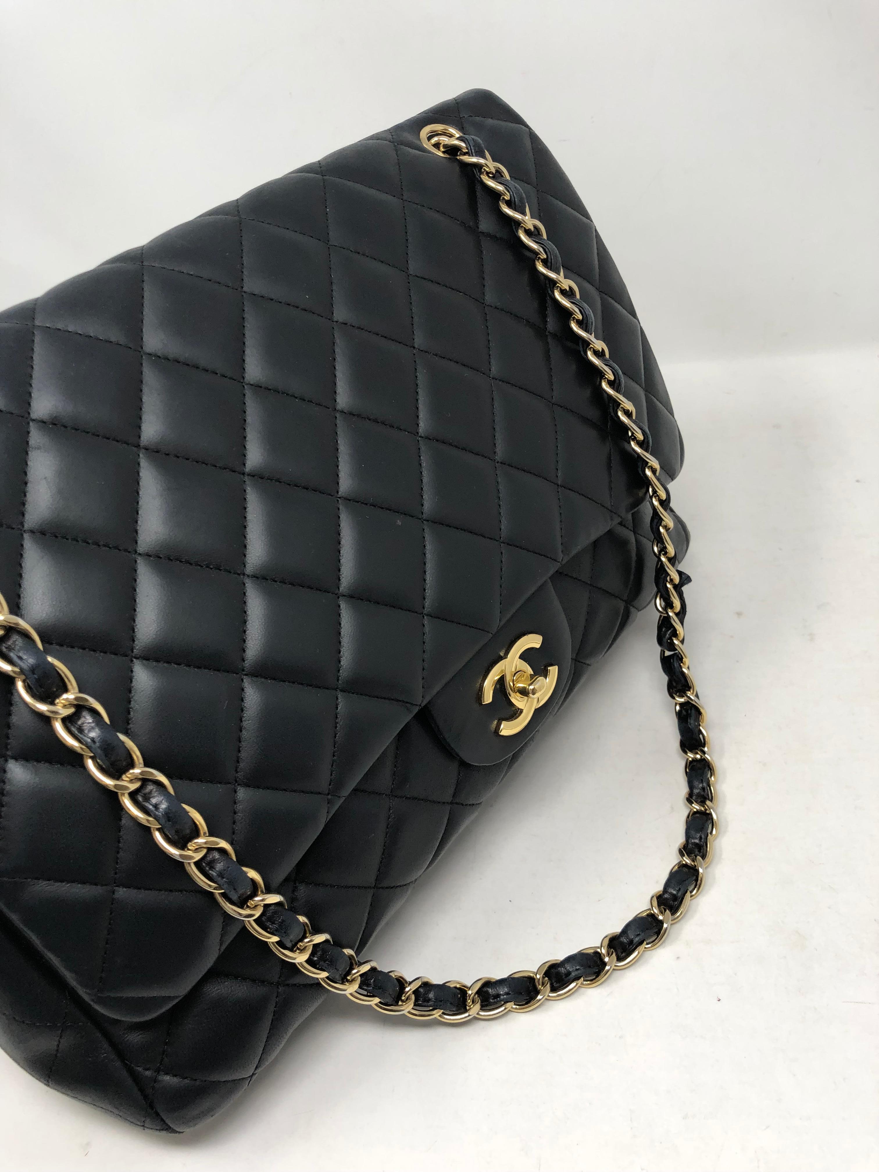 Chanel Black Lambskin Maxi Bag  In Excellent Condition In Athens, GA