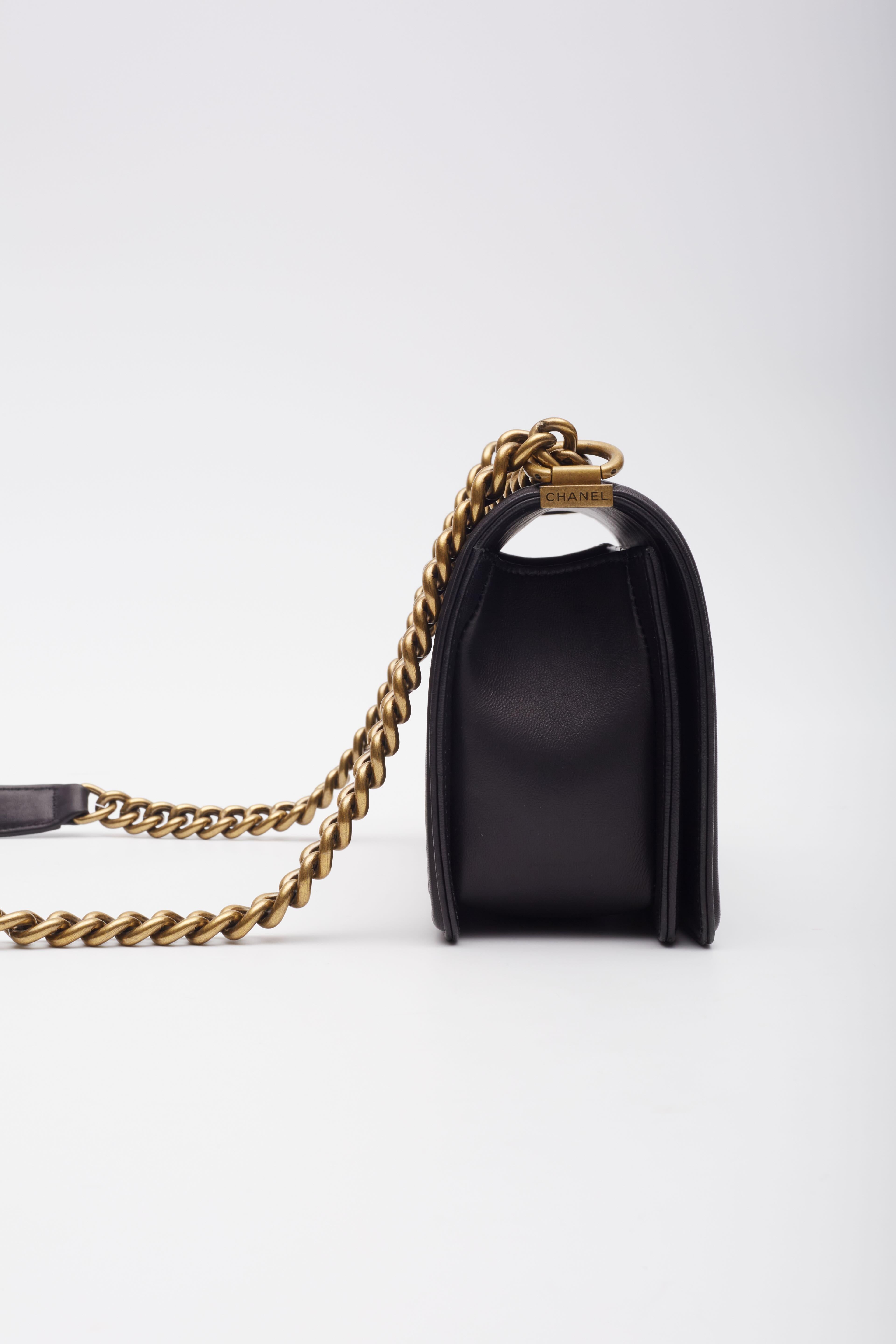 Chanel Black Lambskin Quilted Flap Boy Bag For Sale 1