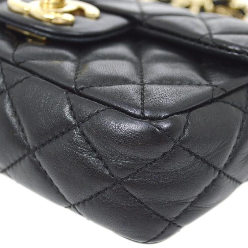 CHANEL Black Lambskin Quilted Heart Charm Classic Mini Party Shoulder Flap Bag In Good Condition In Chicago, IL