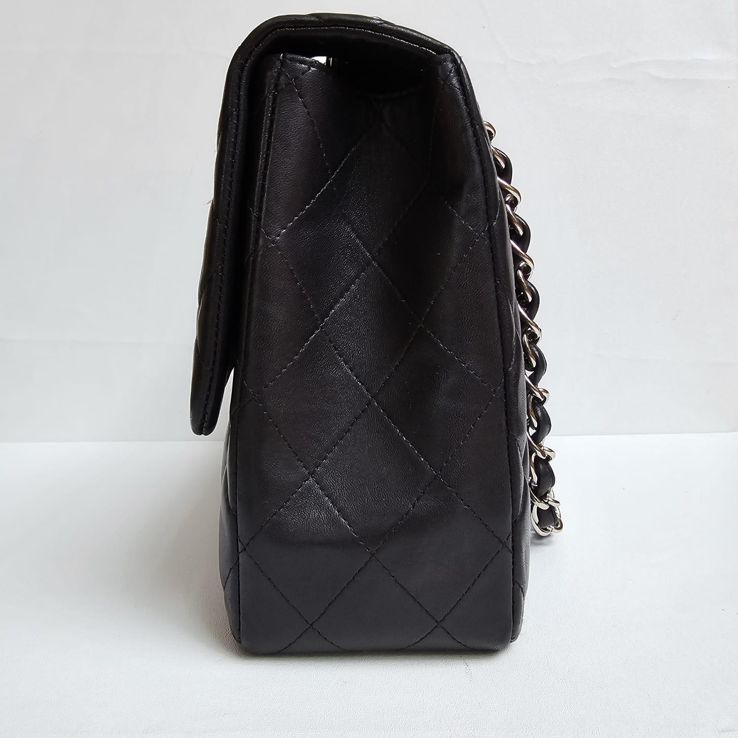Chanel Black Lambskin Quilted Jumbo Single Flap Bag For Sale 7
