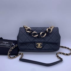 CHANEL Black Lambskin Quilted Resin Bi-Color Chain Flap Shoulder Bag GHW