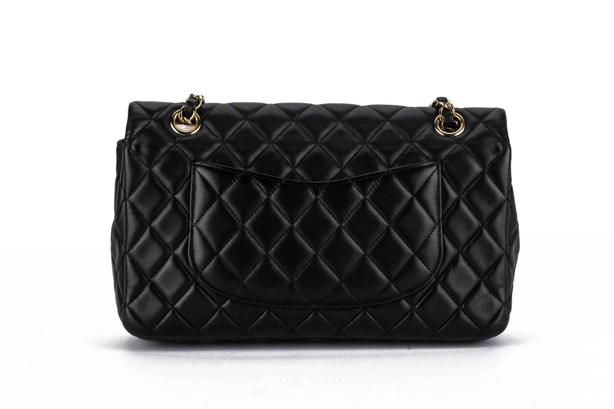 Chanel - Valentine matelassée en cuir d'agneau noir Excellent état - En vente à West Hollywood, CA