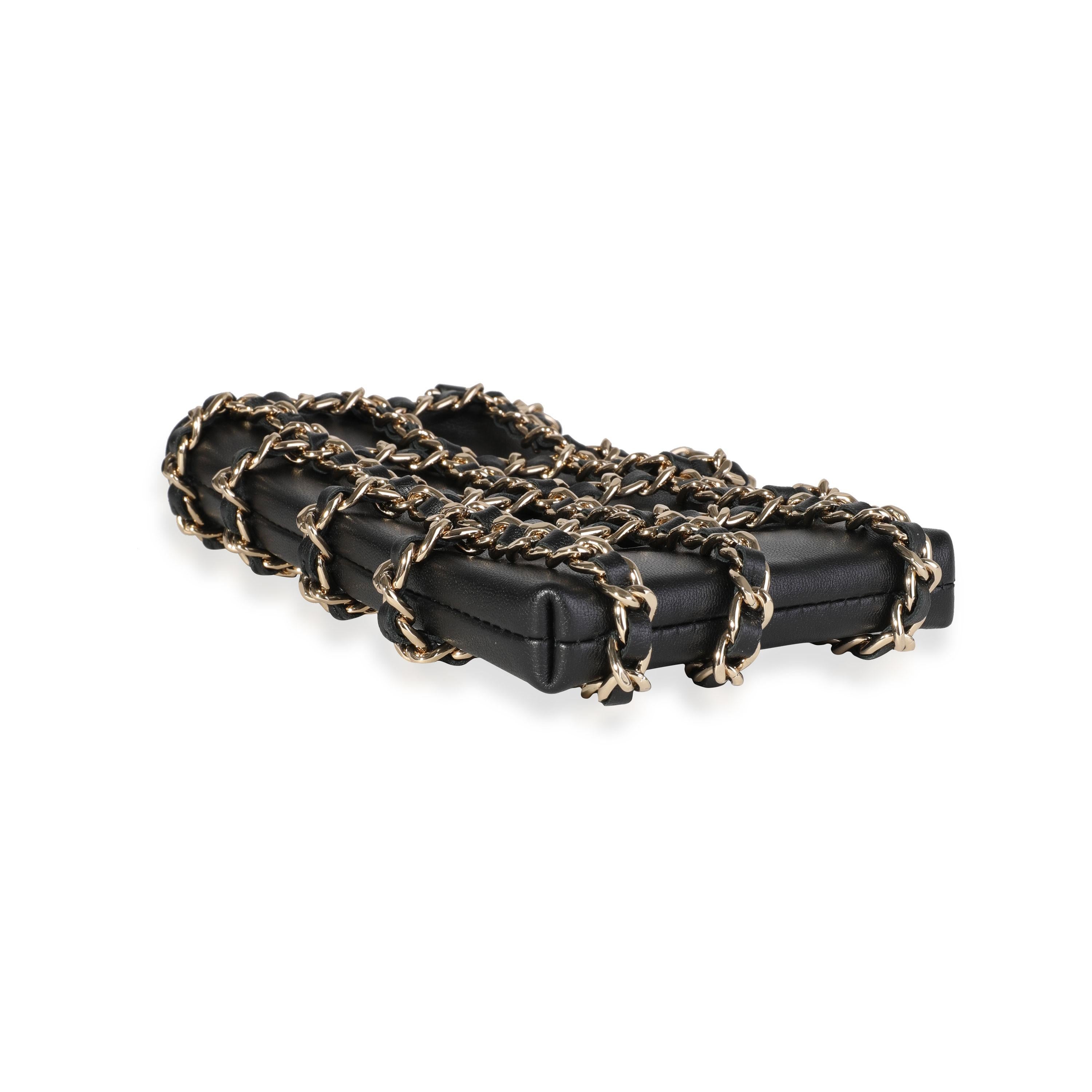 Chanel Tech Me Out Kette Umhängetasche aus schwarzem Lammfell 2