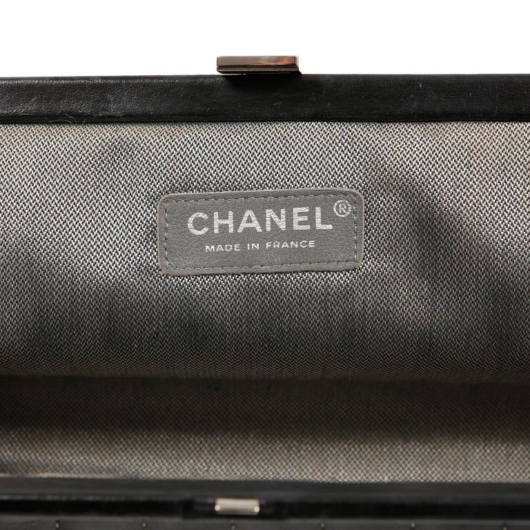 Chanel Black Lambskin Vertical Stitch Clutch For Sale 1