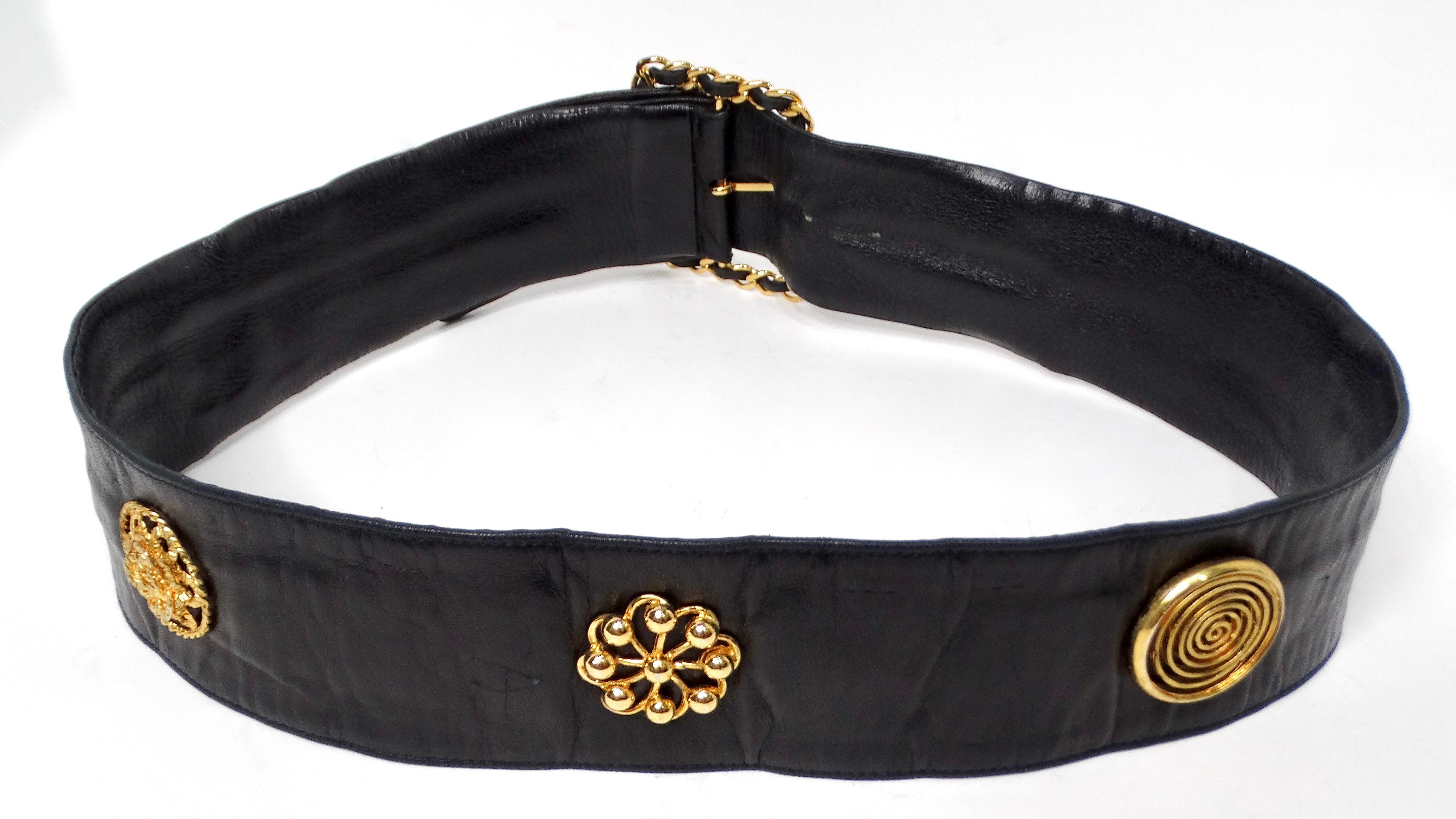 Donna Chanel Cintura in pelle d'agnello nera Victoire de Castellane con tonalità oro, circa anni '80 in vendita