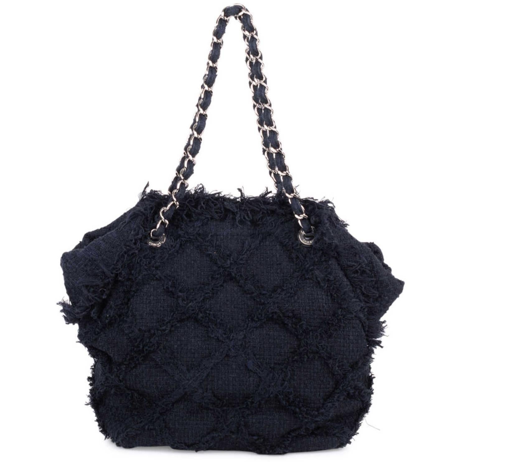 Chanel Black Large Crochet Soft Organic Nature Tweed Woven Large CC Tote In Good Condition For Sale In Miami, FL