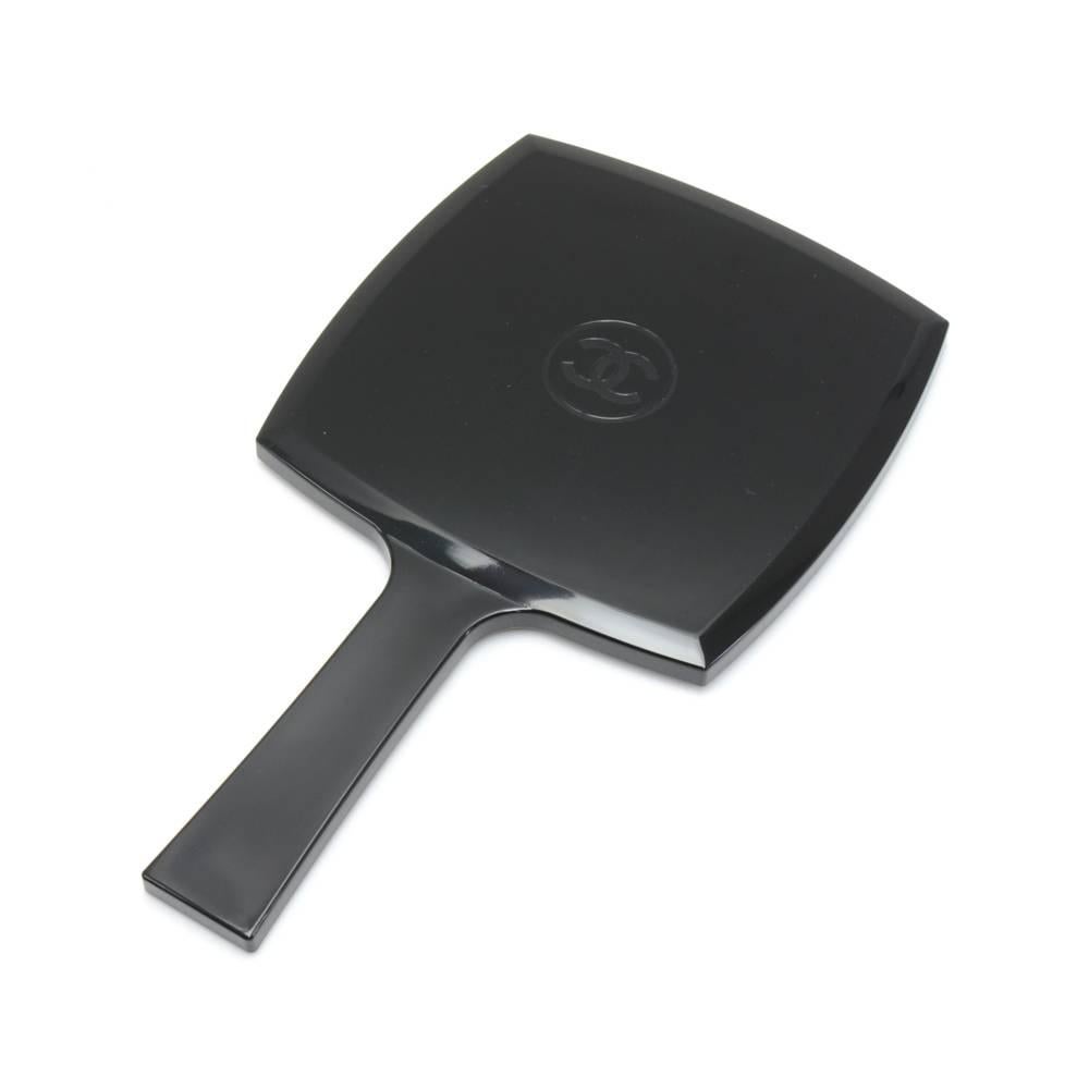 Chanel Black Large Hand Mirror  In Excellent Condition For Sale In Fukuoka, Kyushu