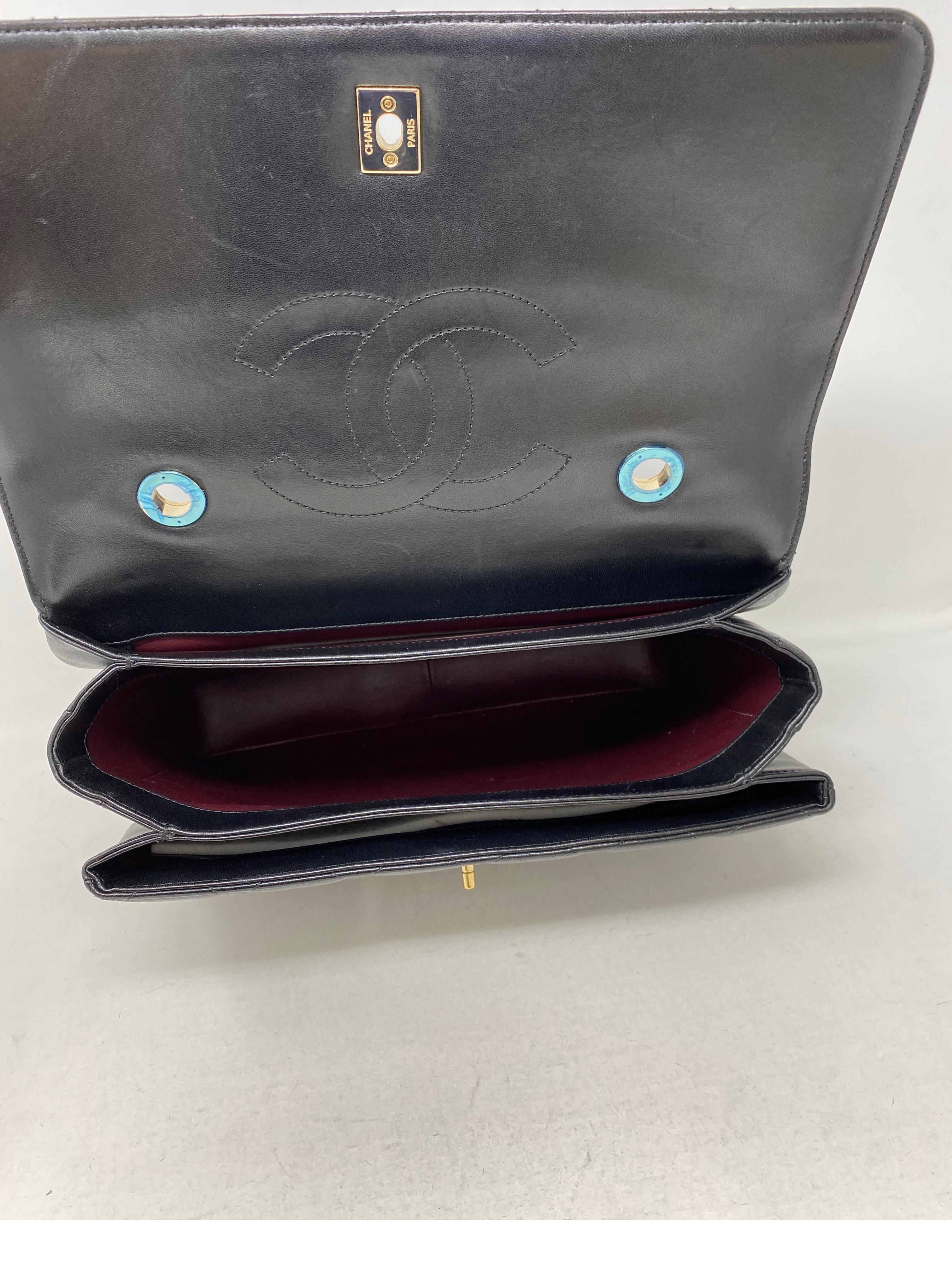 Große trendige Chanel-Tasche in Schwarz 9