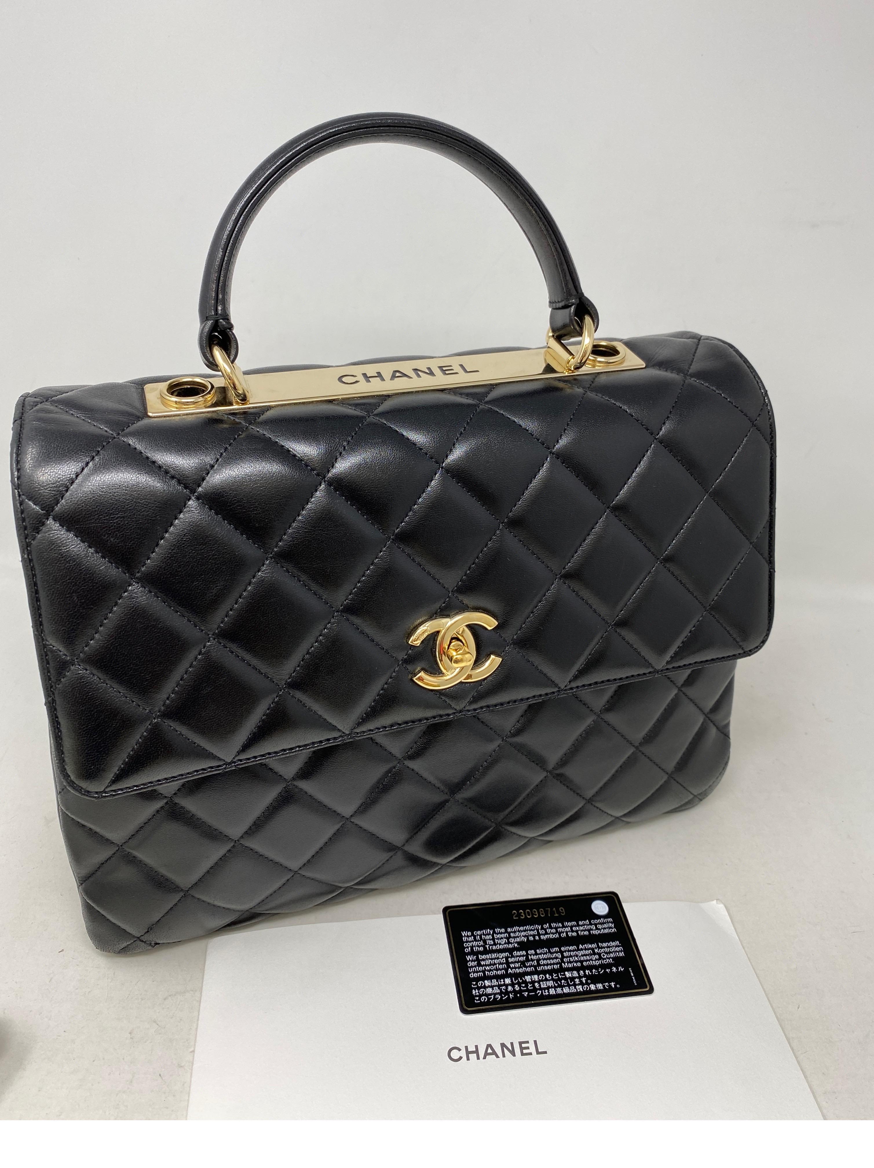 Große trendige Chanel-Tasche in Schwarz 12