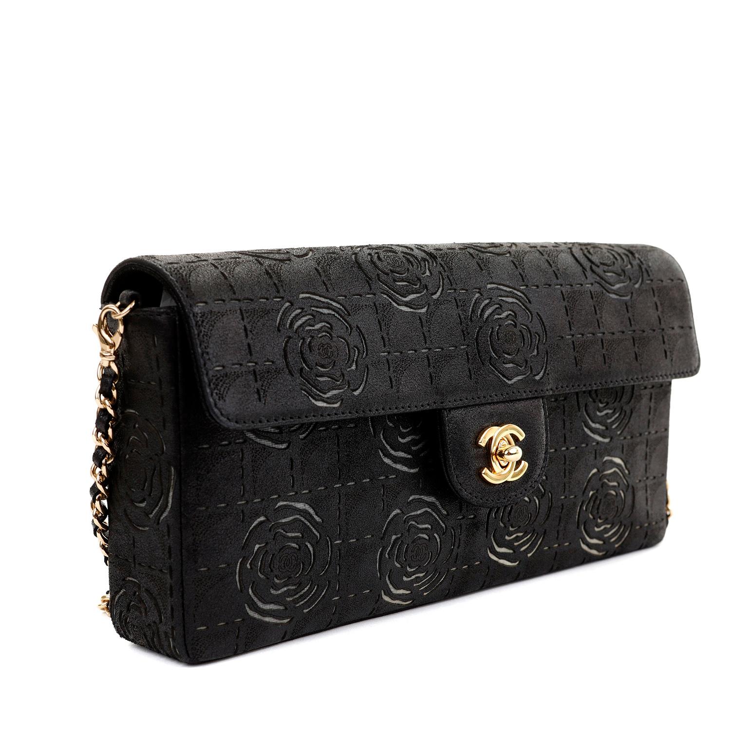 chanel baguette bag