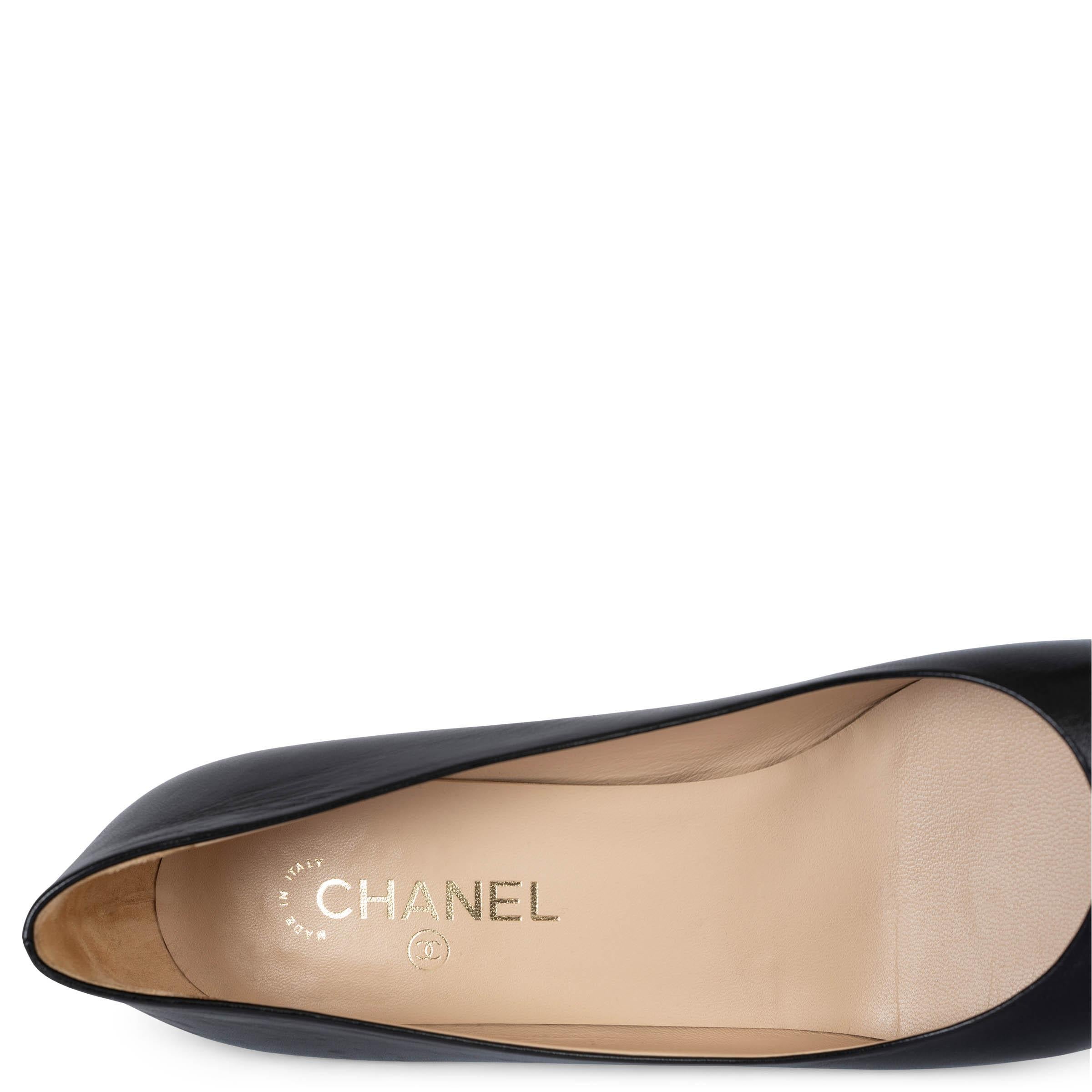 CHANEL cuero negro 15B ROUND TOE Pumps Shoes 41.5 en venta 3