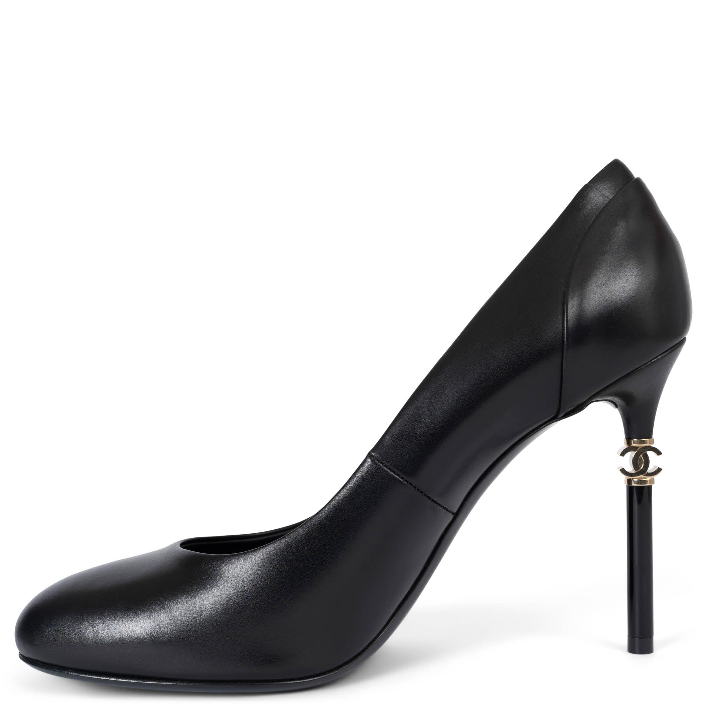 Black CHANEL black leather 18P G33701 Pumps Shoes 41.5 For Sale