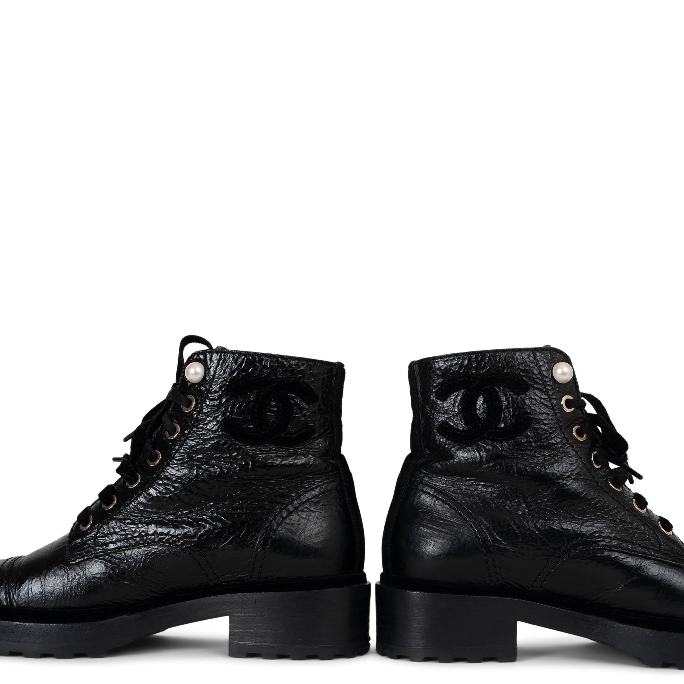 CHANEL black leather 19B PEARL EMBELLISHED SHINY COMBAT Boots Shoes 37.5 For Sale 3