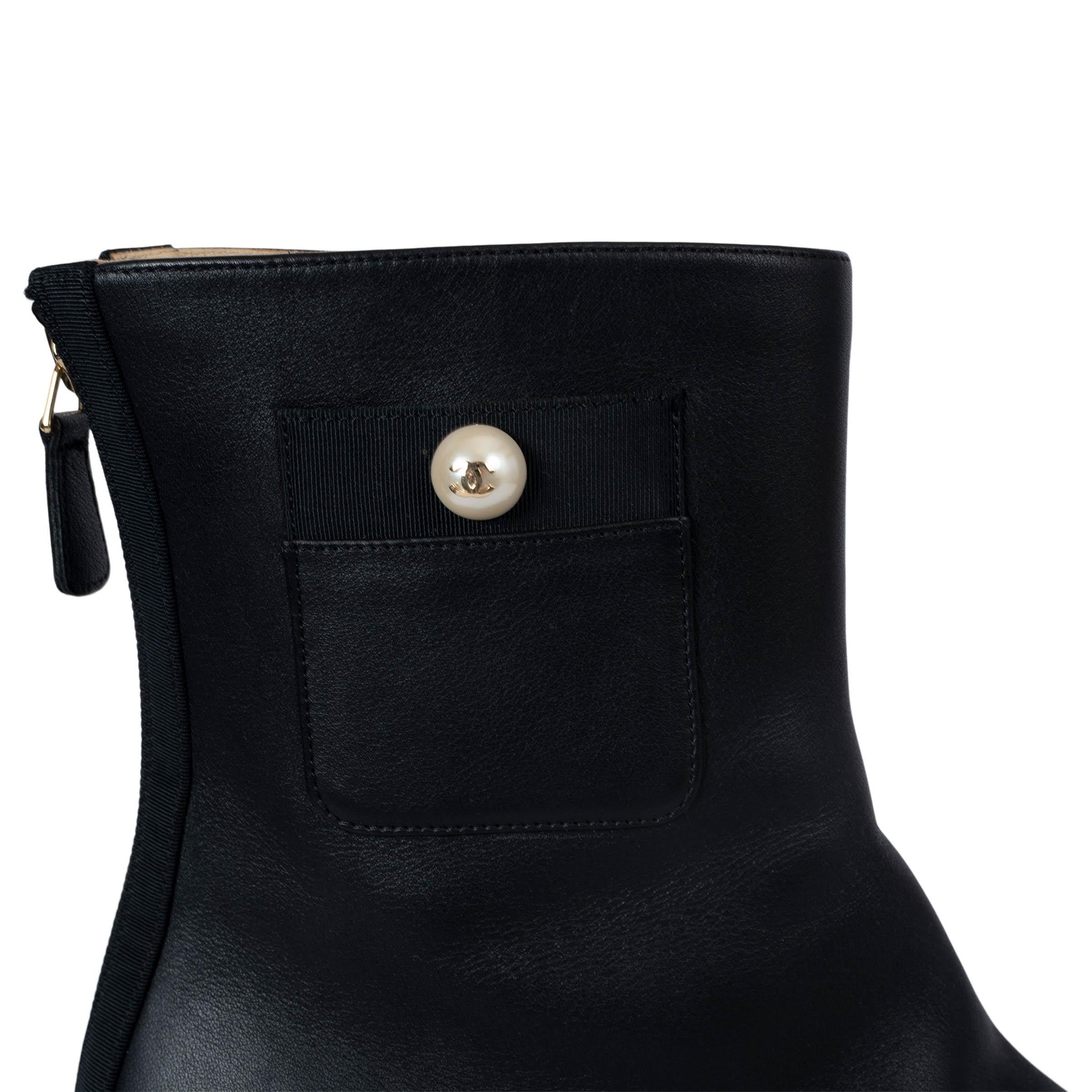 CHANEL black leather 2016 16A ROME PEARL POCKET Ankle Boots Shoes 39 fit 38.5 For Sale 2