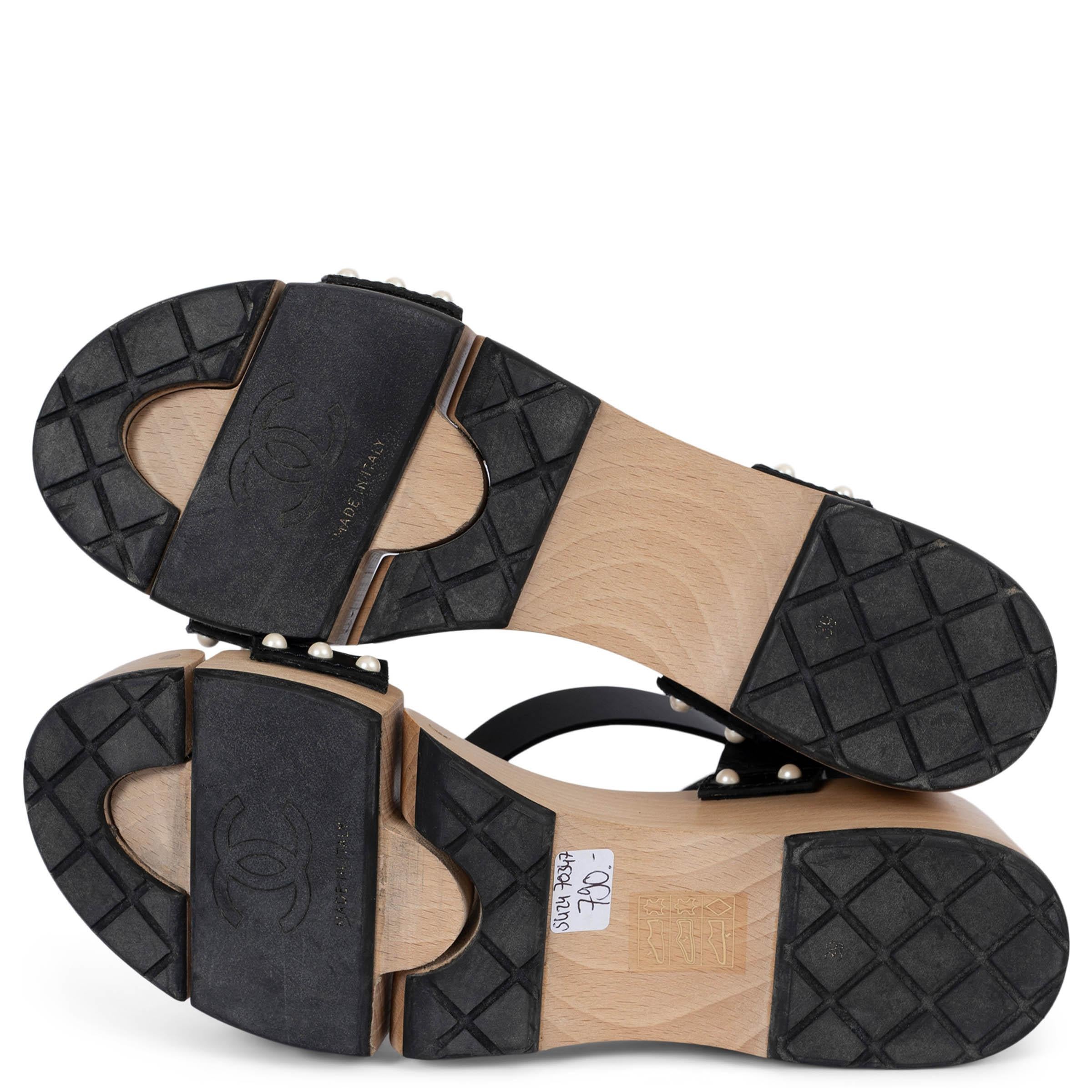 CHANEL black leather 2016 16C SEOUL HINGED CLOG Sandals Shoes 39 fit 38.5 For Sale 3