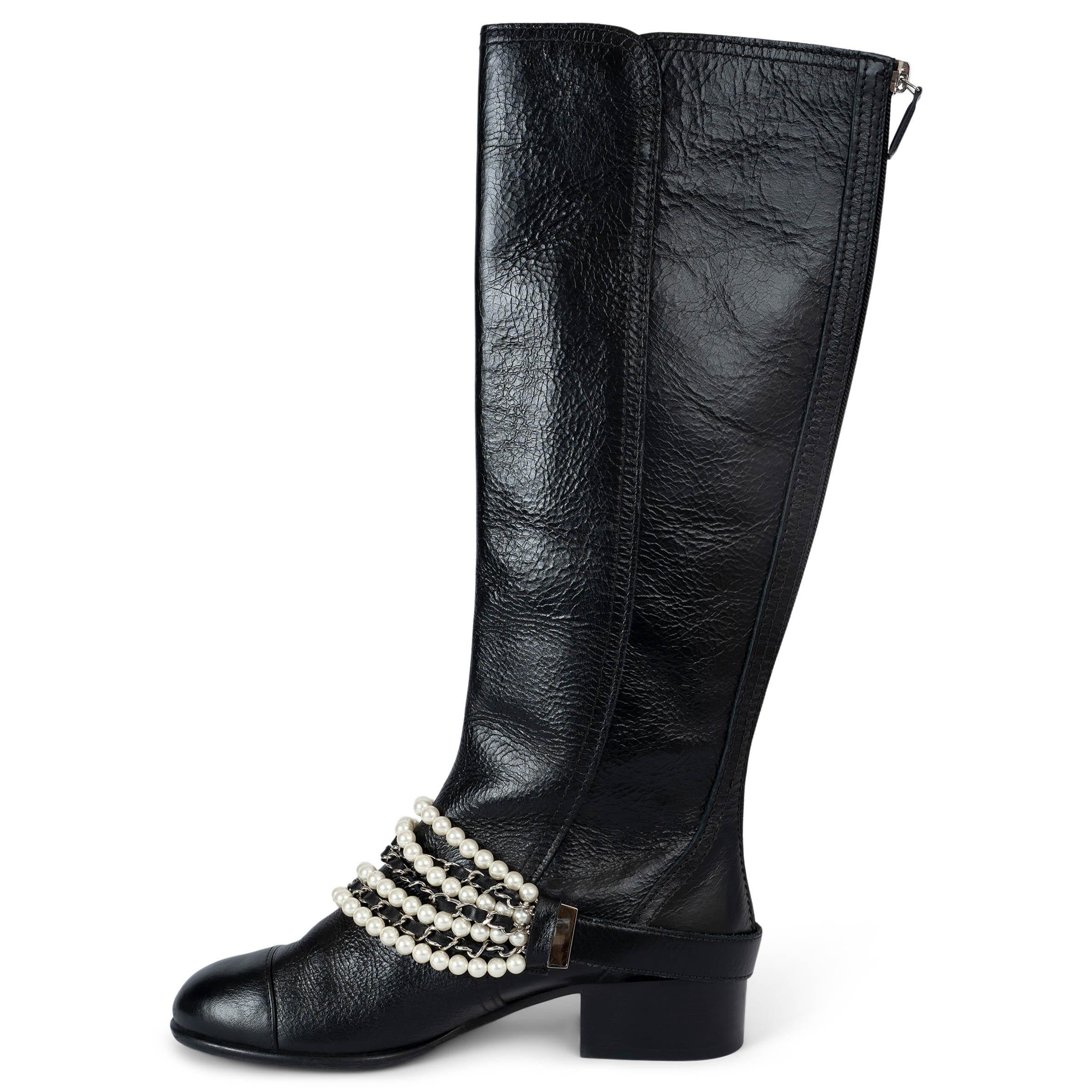 Black CHANEL black leather 2018 18A HAMBURG PEARL CHAIN RIDING Boots Shoes 37.5 For Sale