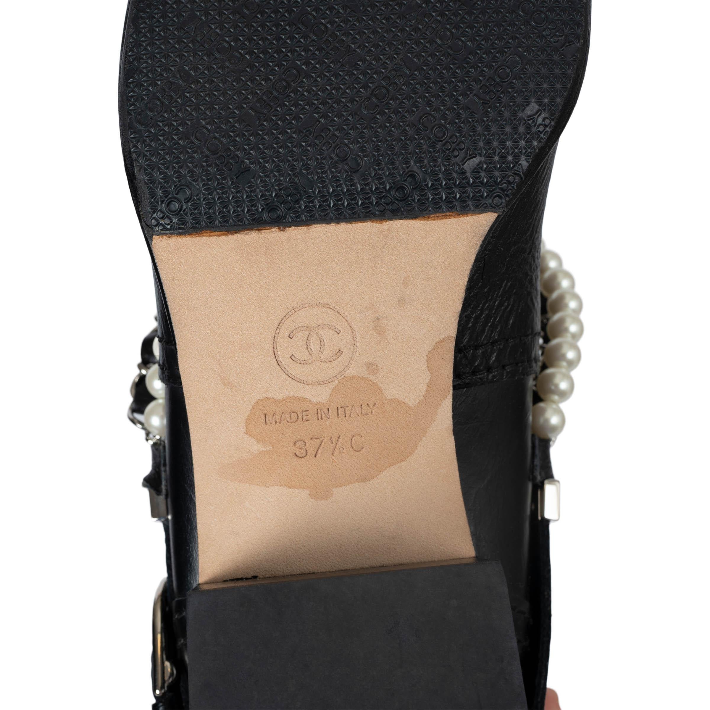 CHANEL black leather 2018 18A HAMBURG PEARL CHAIN RIDING Boots Shoes 37.5 For Sale 2