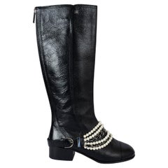 CHANEL cuir noir 2018 18A HAMBURG PEARL CHAIN RIDING Boots Shoes 37.5