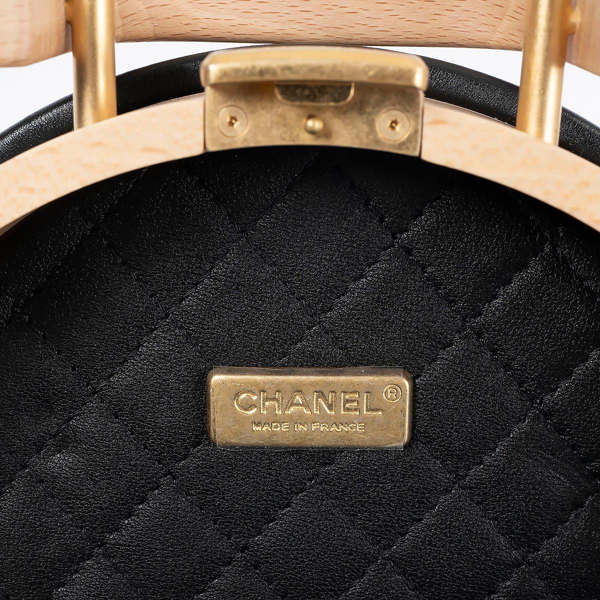 CHANEL black leather 2022 22C DUBAI BEECHWOOD VANITY Shoulder Bag For Sale 3