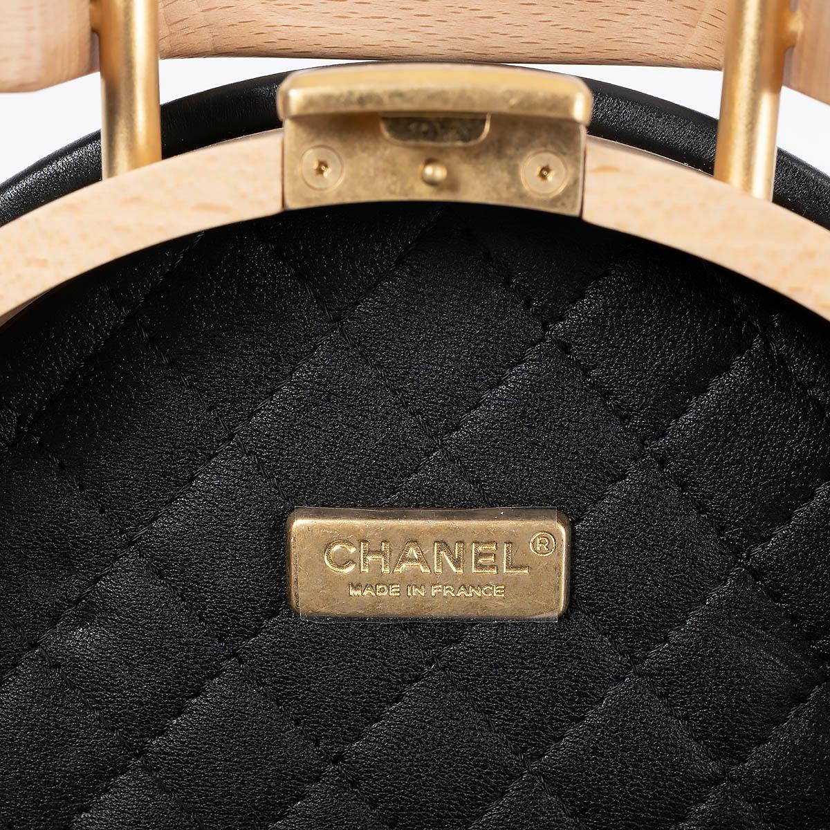 CHANEL black leather 2022 22C DUBAI BEECHWOOD VANITY Shoulder Bag For Sale 2