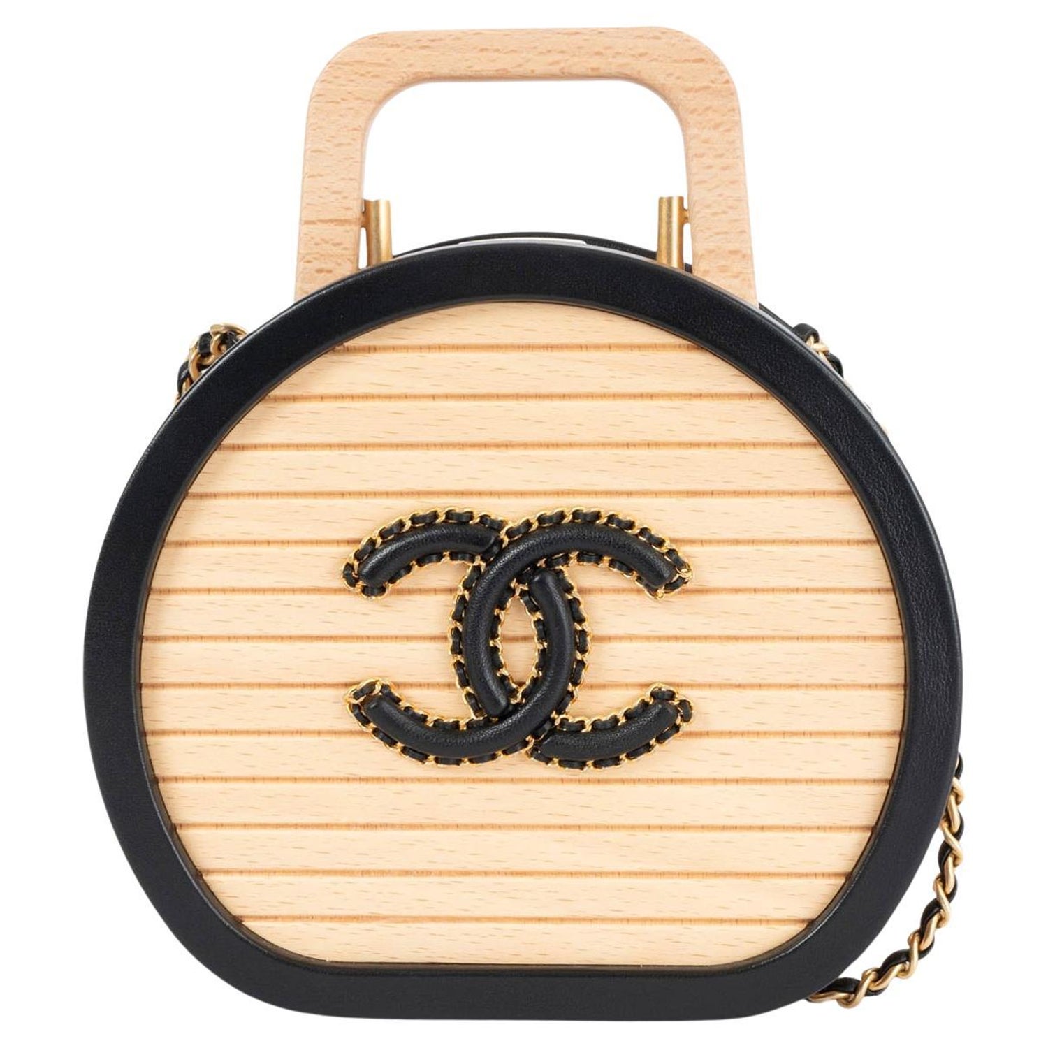 100 Designs That Encapsulate the Power of Chanel - 1stDibs