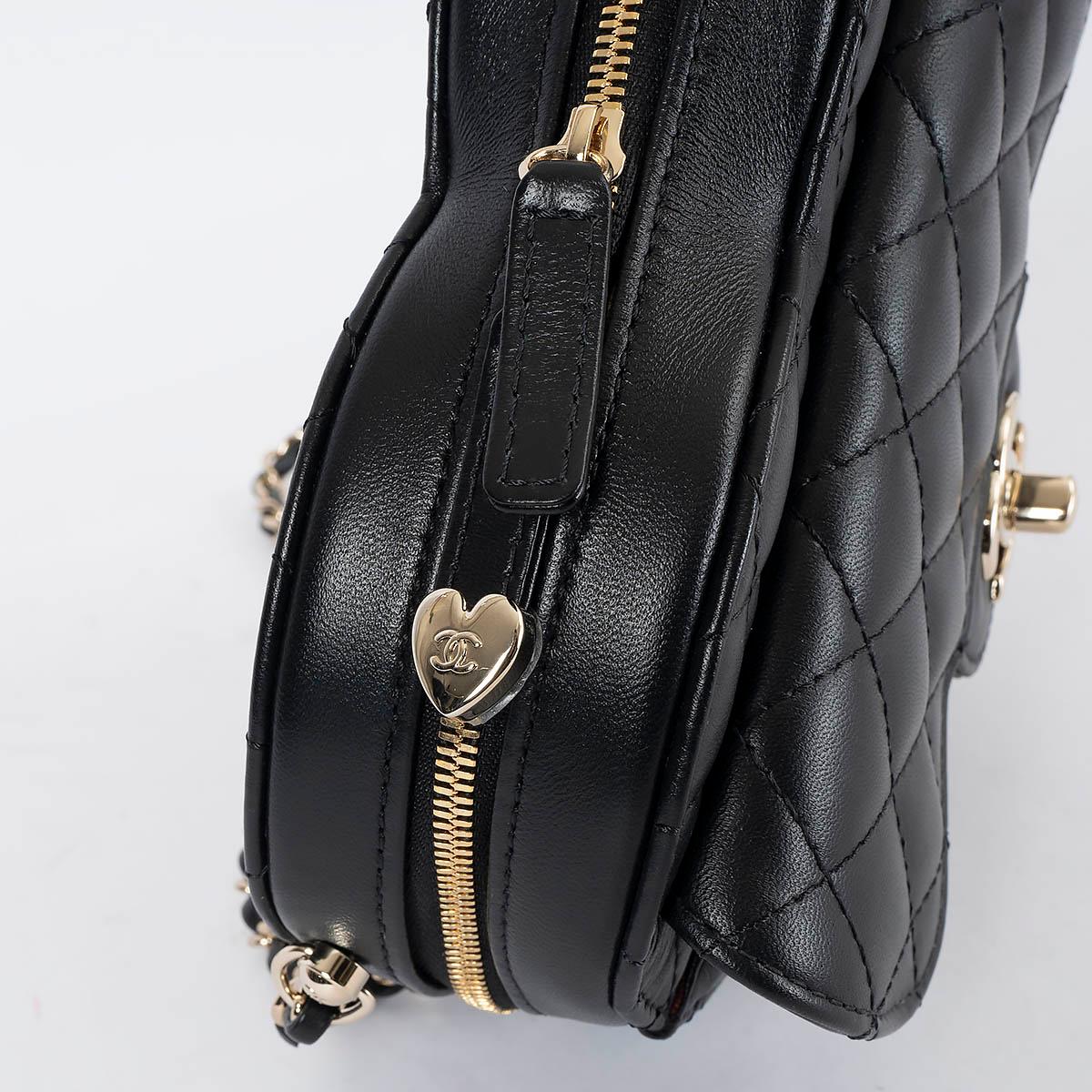 CHANEL black leather 2022 22S LARGE HEART Shoulder Bag For Sale 2
