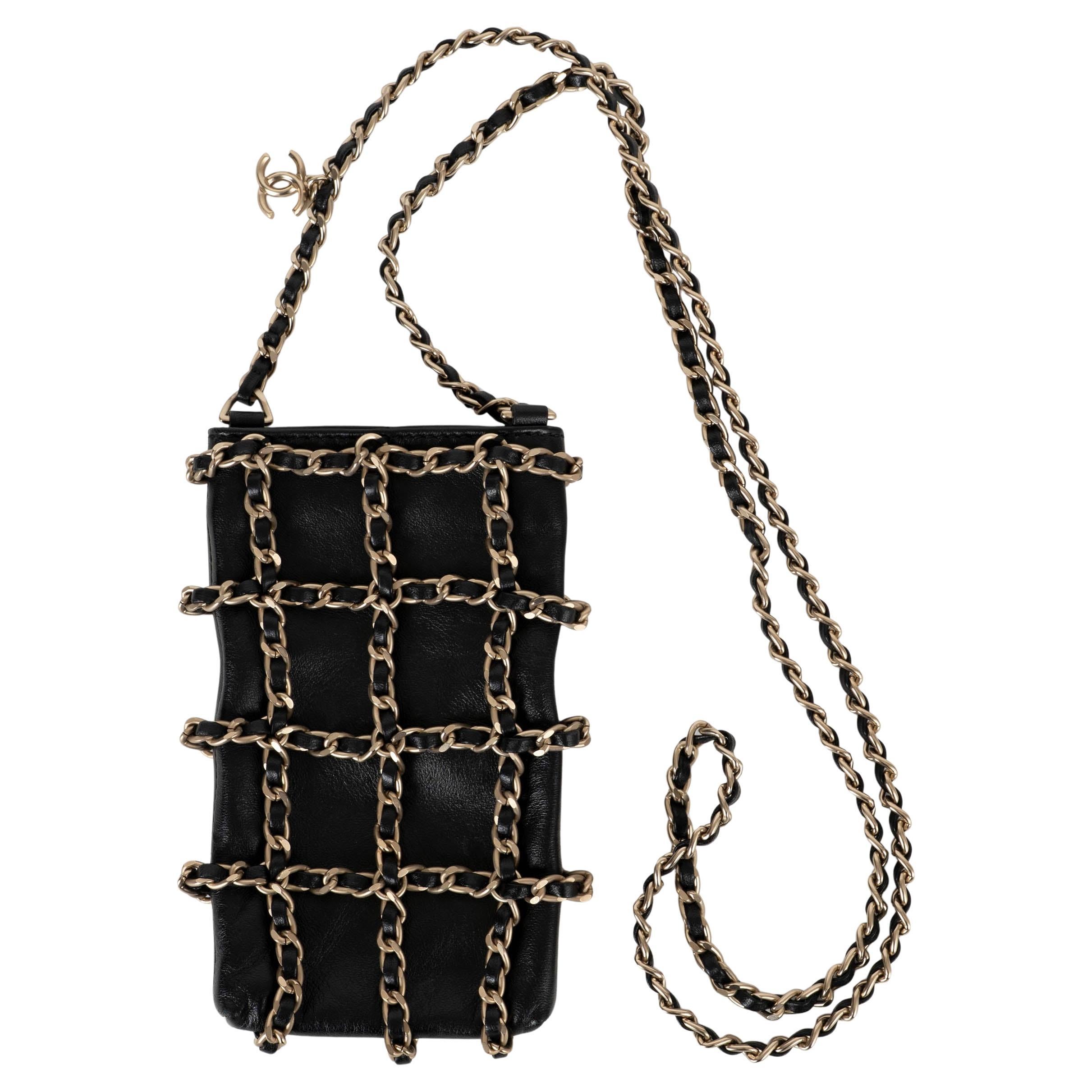 CHANEL schwarzes Leder 20C TECH ME OUT CHAIN CAGE PHONE Case Tasche