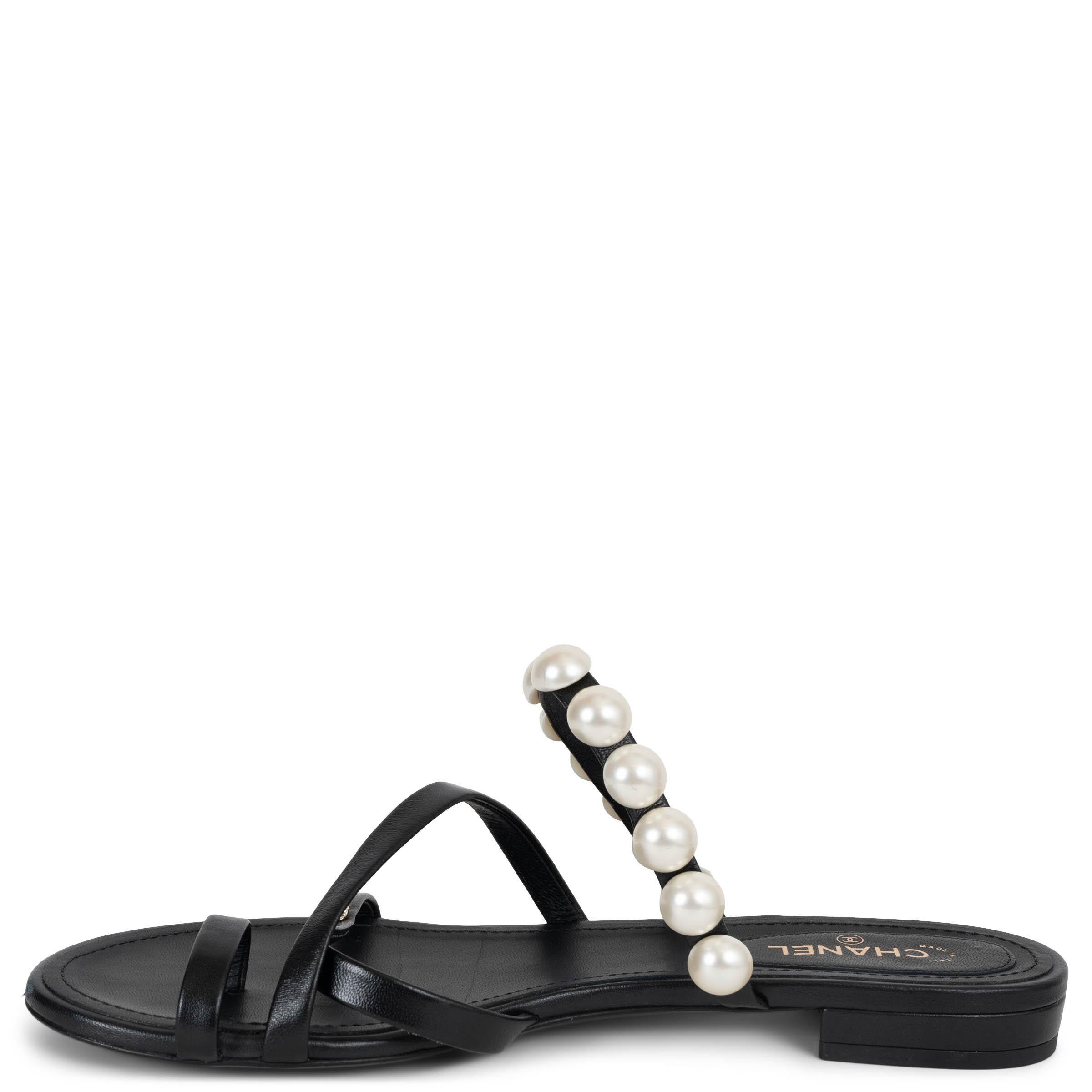 Noir CHANEL cuir noir 21P PEARL SLIDE Sandales Chaussures 38.5 G37274 en vente