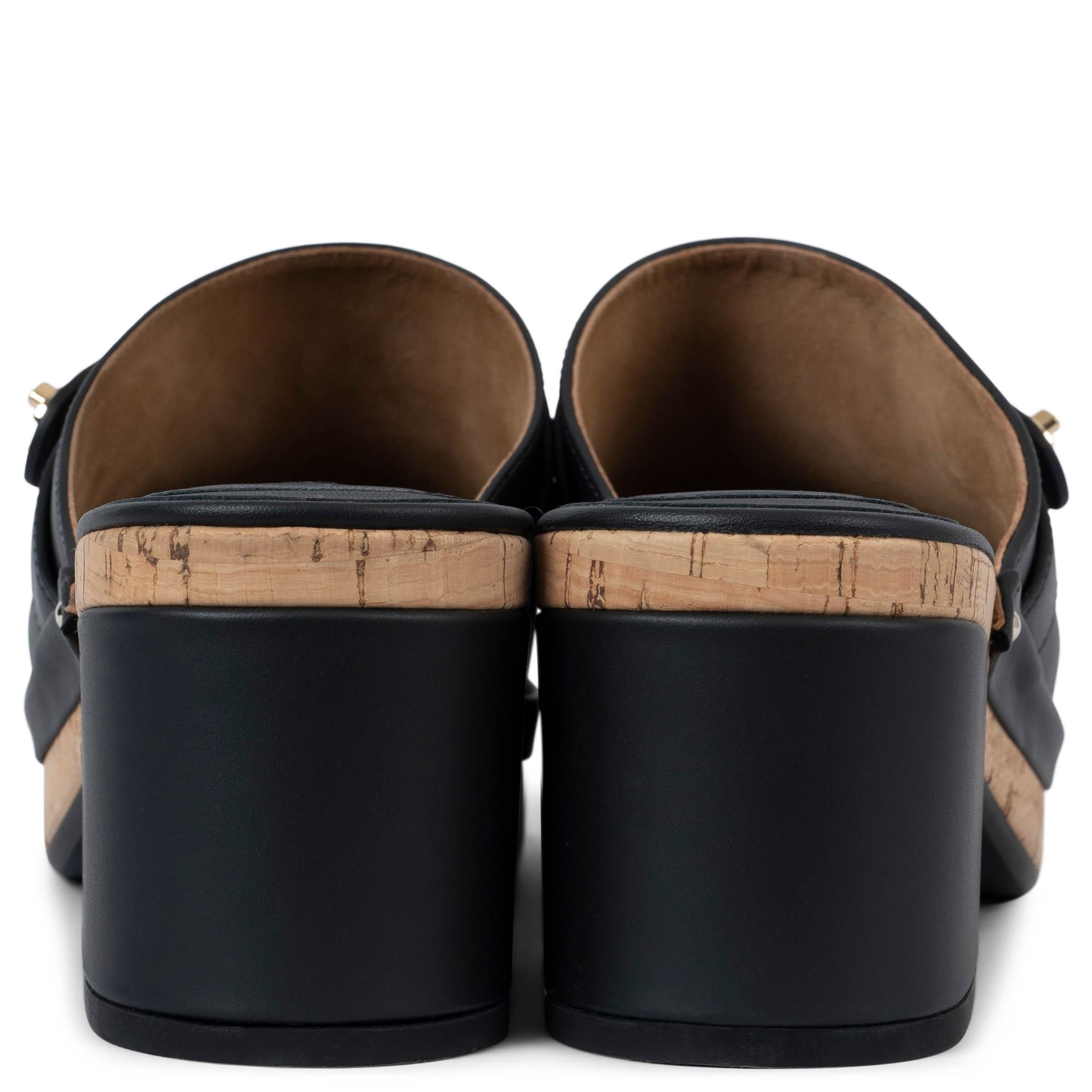 Women's CHANEL black leather 21P TURNLOCK CLOGS Shoes 41 For Sale