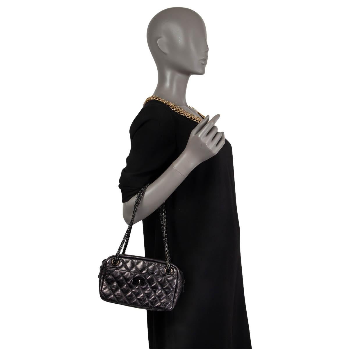 CHANEL black leather 2.55 REISSUE CAMERA MINI Shoulder Bag Aged Calfskin 1
