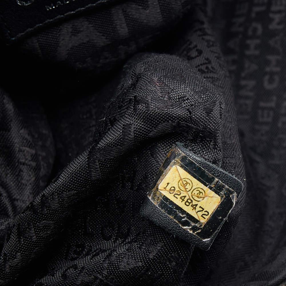Chanel Black Leather Accordion Zipper Bag In Good Condition For Sale In Dubai, Al Qouz 2
