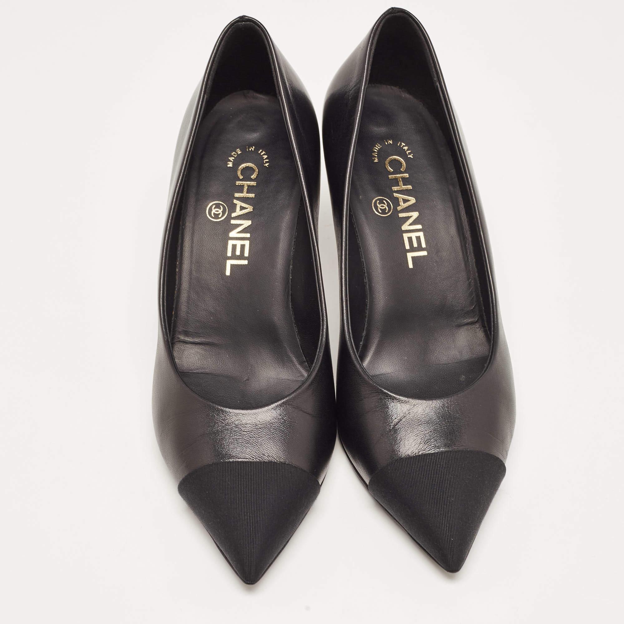Perfectly sewn and finished to ensure an elegant look and fit, these Chanel shoes are a purchase you'll love flaunting. They look great on the feet.

Includes: Original Box, Info Booklet, Extra Heel Tips, Original Dustbag