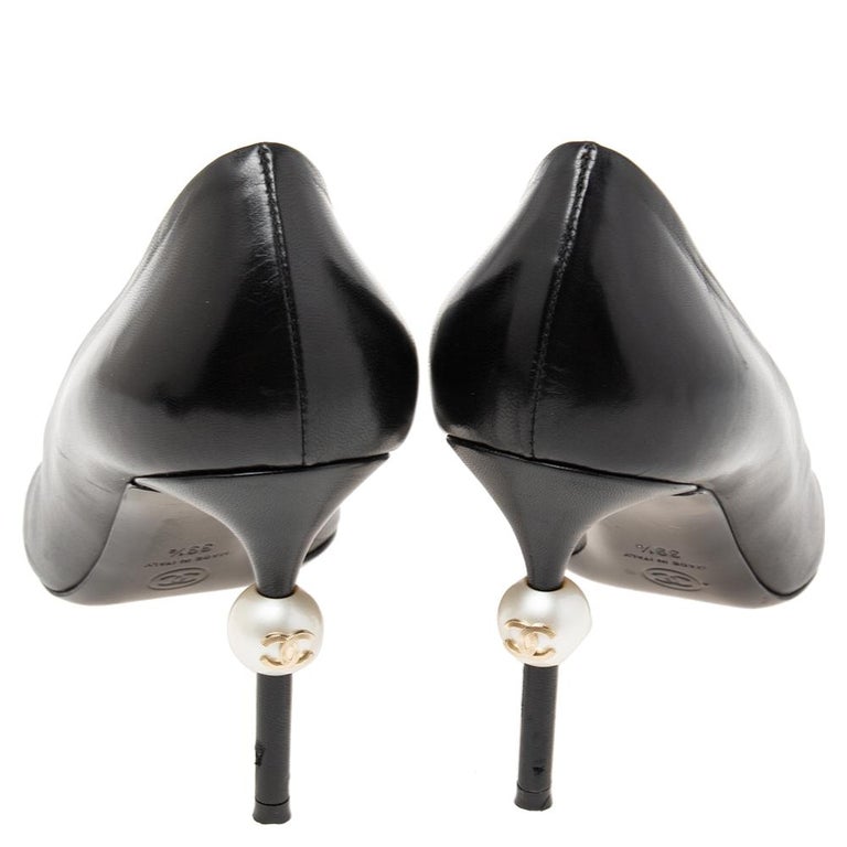 Chanel black pearl pumps shoes EU36.5 Leather ref.205473 - Joli Closet