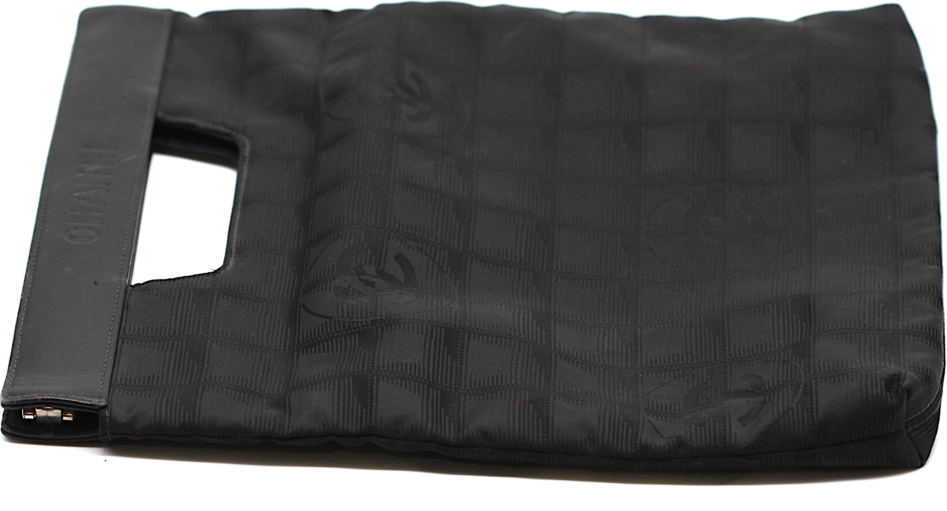 Chanel borsa nera in pelle e tessuto In condizioni buone in vendita a West Palm Beach, FL