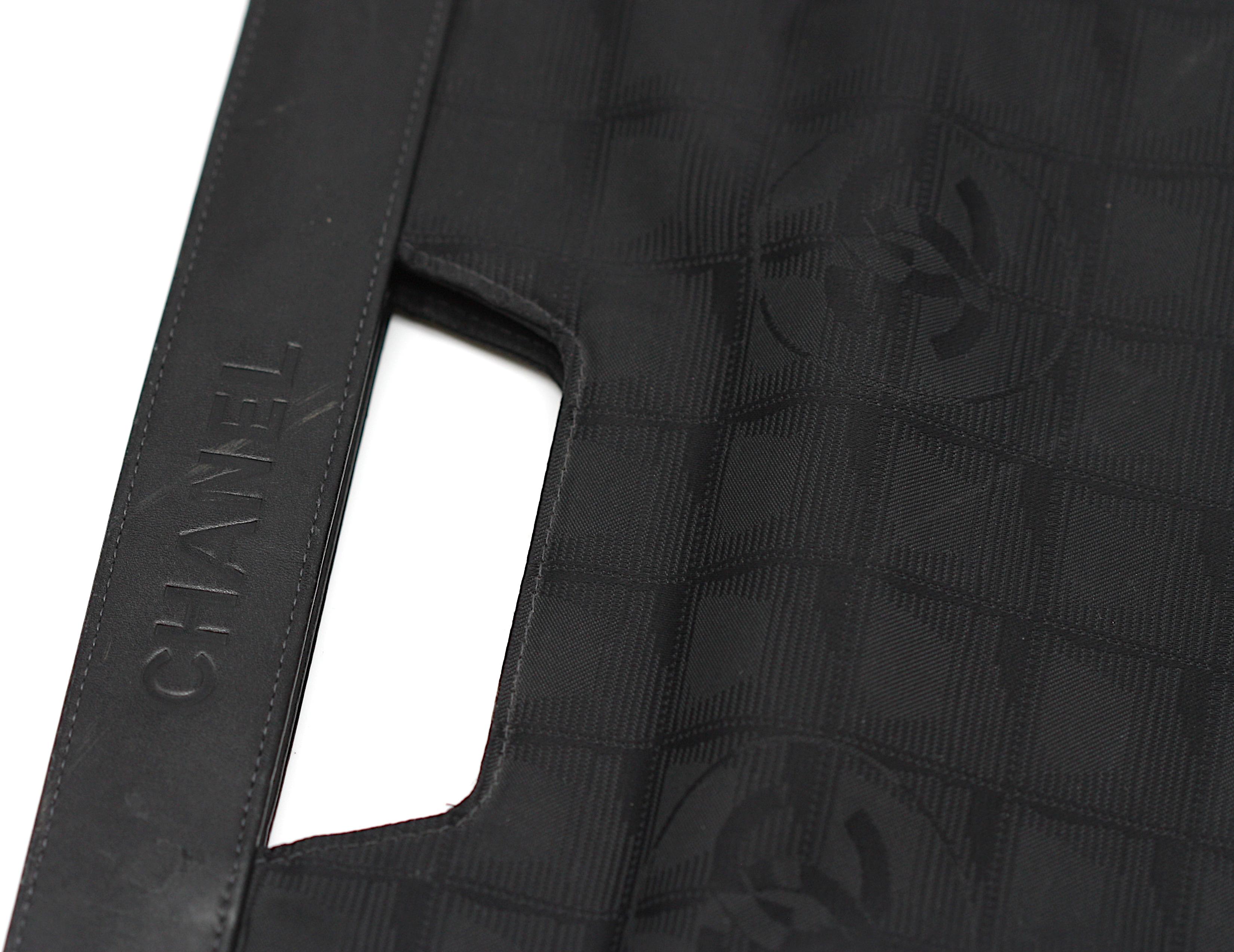 da uomo o donna Chanel borsa nera in pelle e tessuto in vendita