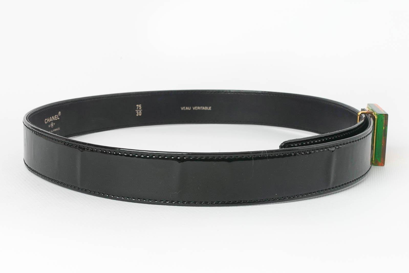 Chanel Black Leather and Gilded Metal Belt Spring-Summer Collection, 1997 For Sale 2