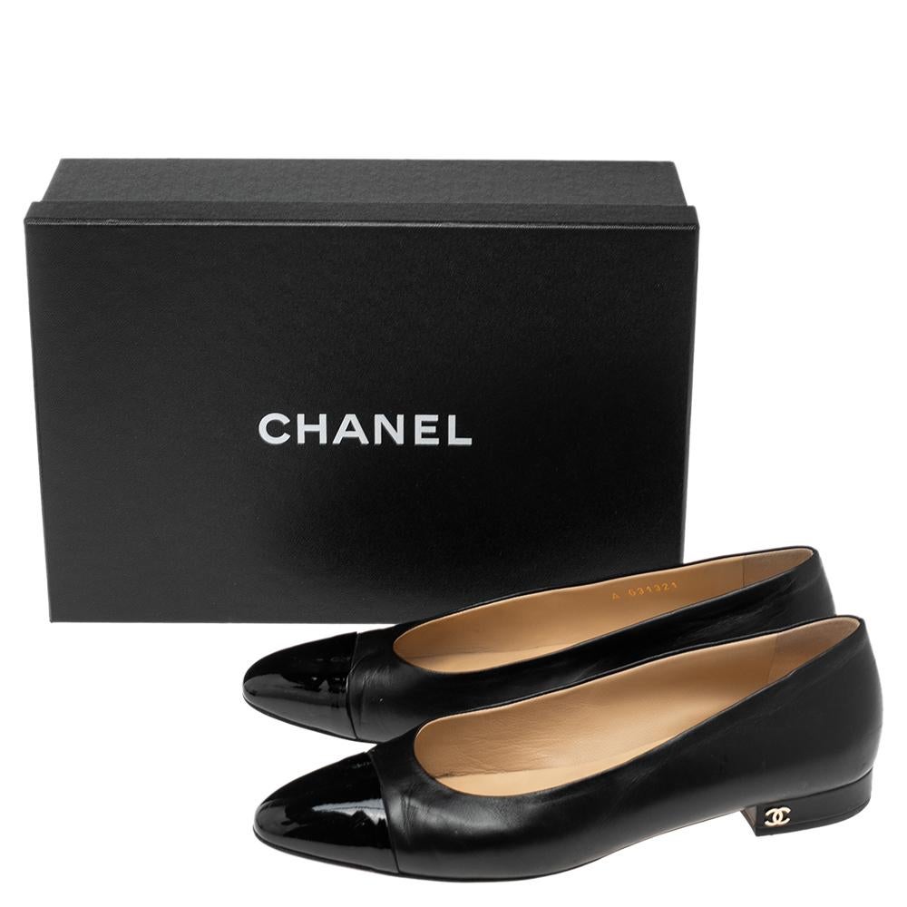 Chanel Black Leather And Patent Leather Cap Toe Ballet Flats Size 39 1