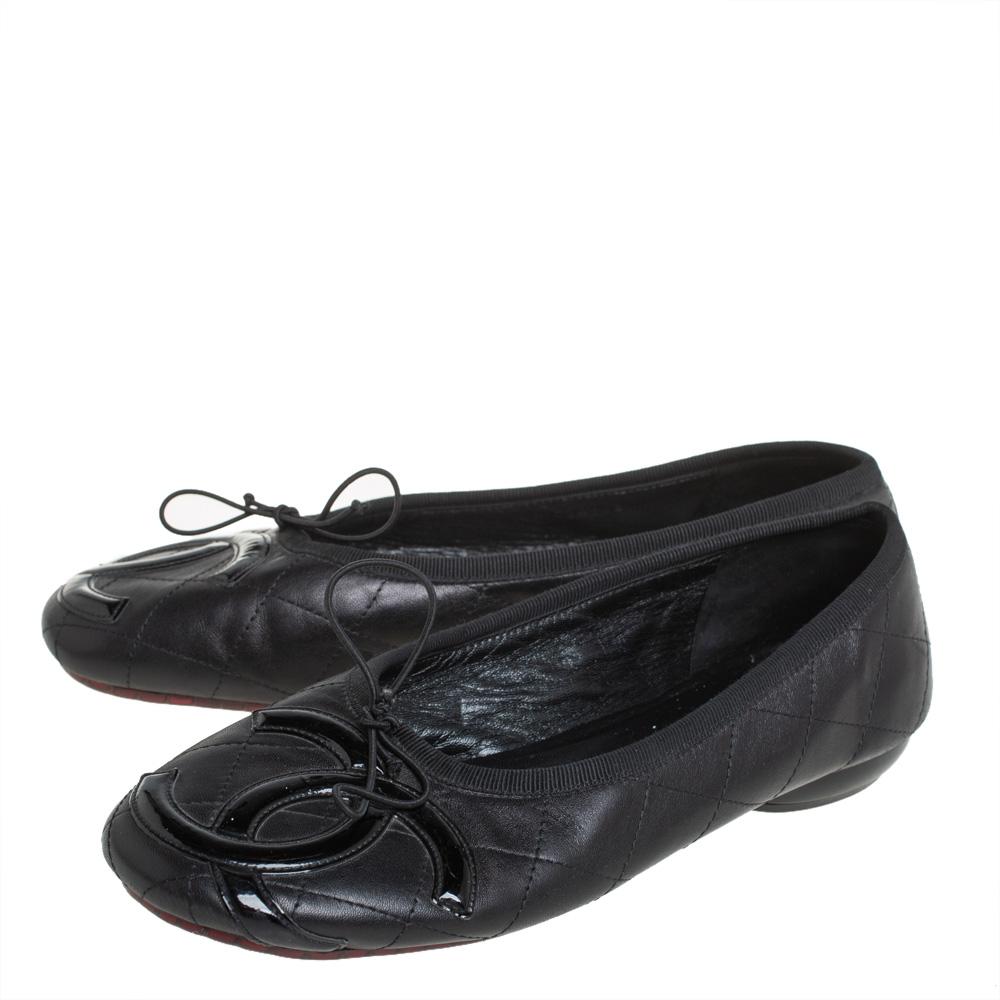 Women's Chanel Black Leather and Patent Leather CC Cambon Ballet Flats Size 39.5