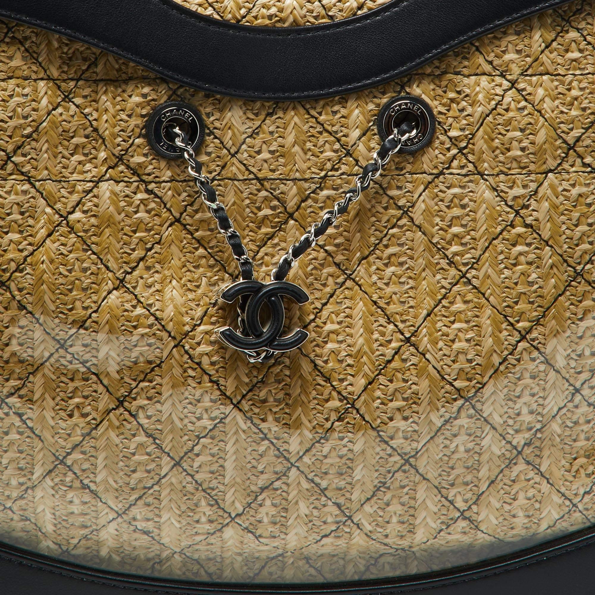 Chanel Black Leather and PVC 31 Shopping Bag For Sale 1
