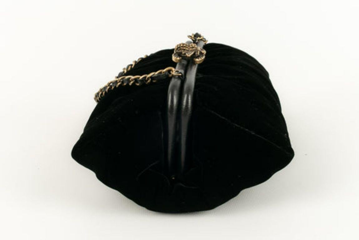 Women's Chanel Black Leather and Velvet Minaudière