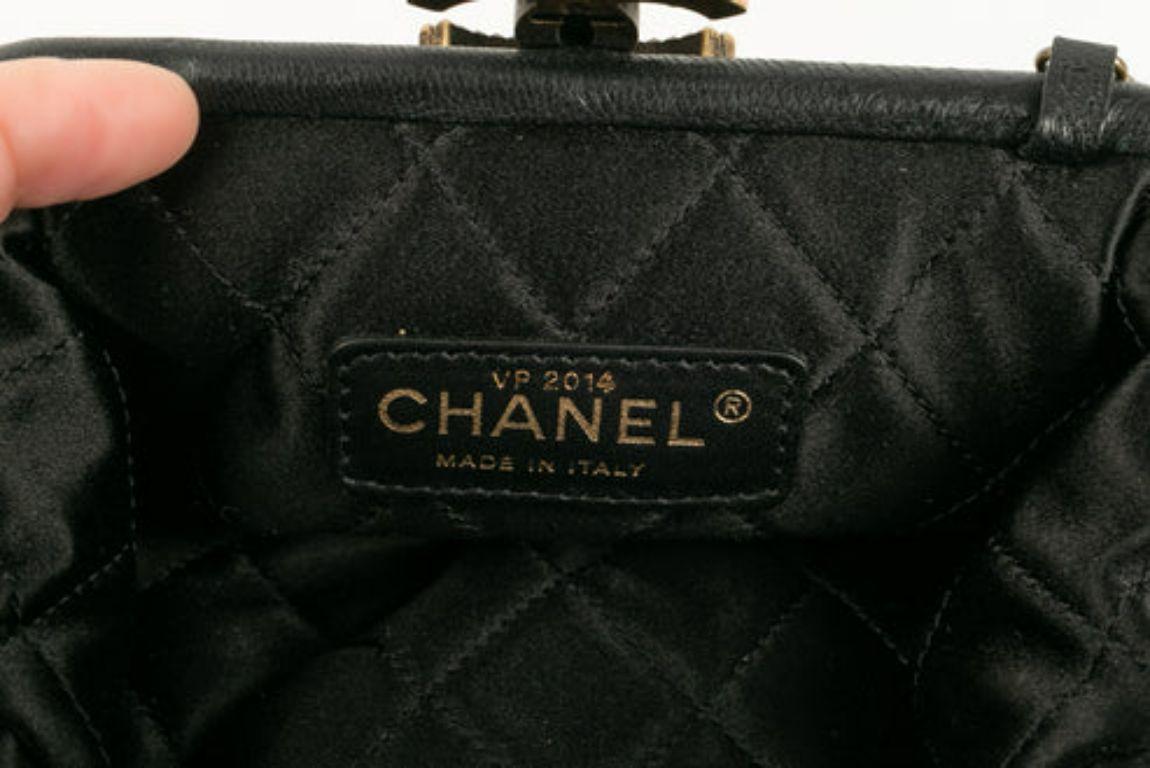 Chanel Minaudière aus schwarzem Leder und Samt 5