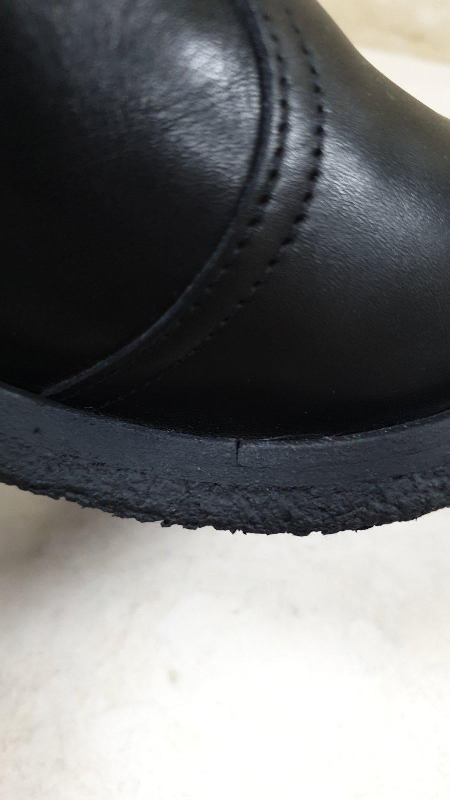 Chanel Black Leather Ankle Boots In Good Condition In Krakow, PL