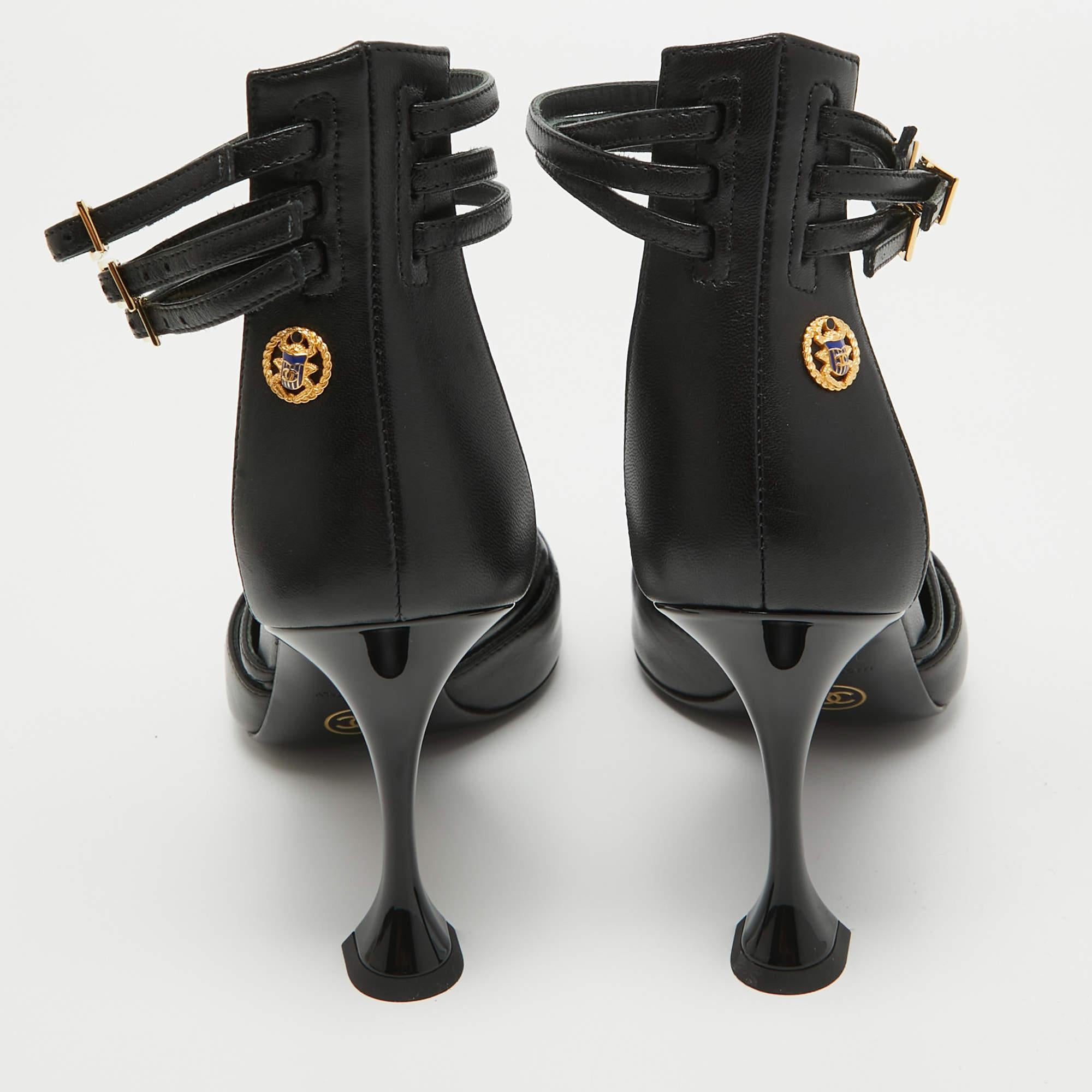 Chanel - Escarpins en cuir noir Taille 40 en vente 1