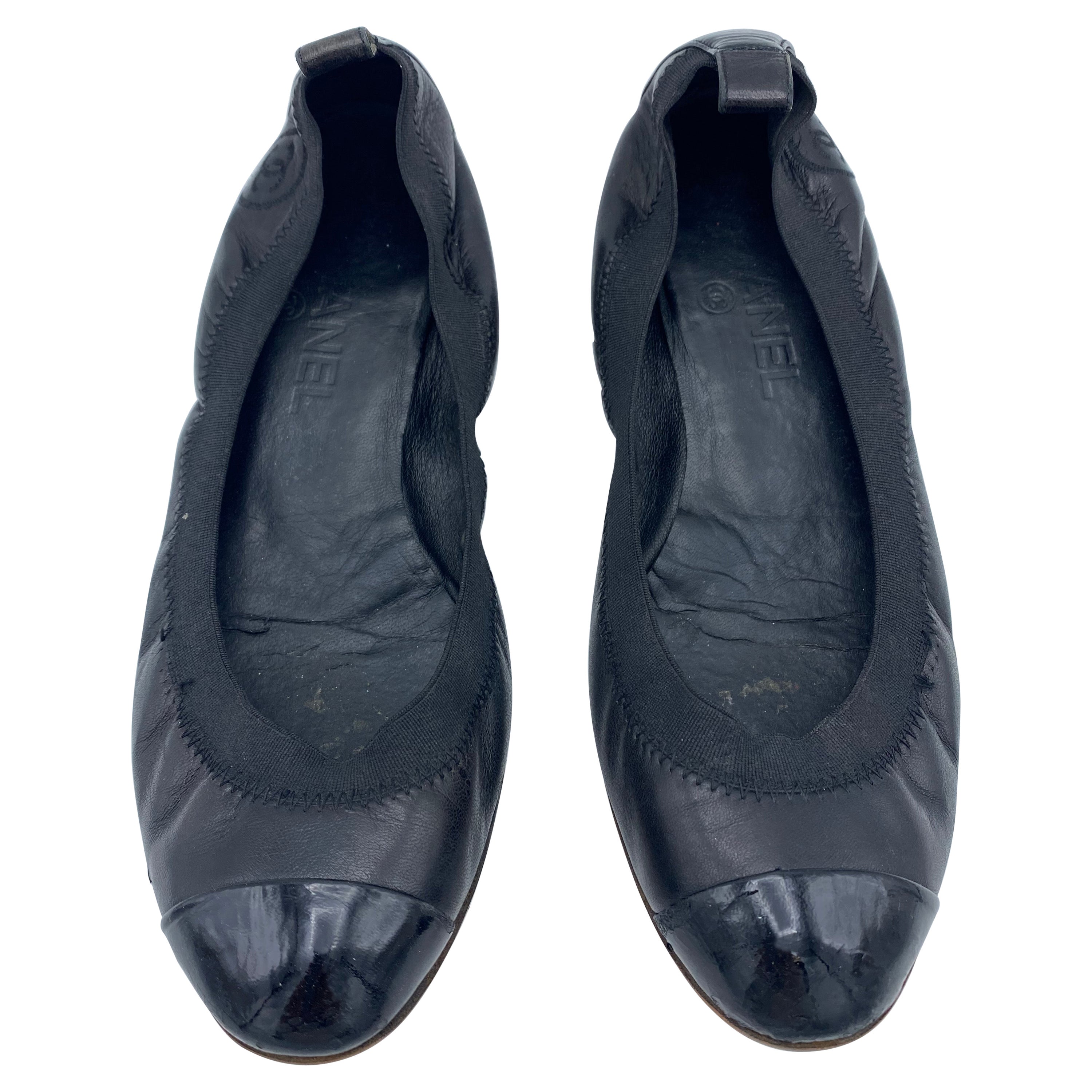 Chanel, scarpe basse in pelle nera, misura 38 in vendita