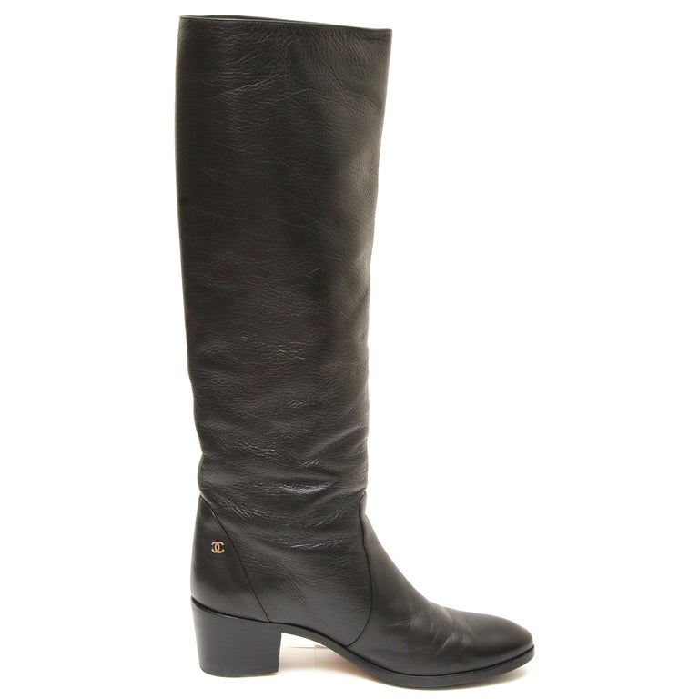 CHANEL Black Leather Boot Knee High CC Gold Logo Sz 40 14A 2014 $1625 For  Sale at 1stDibs